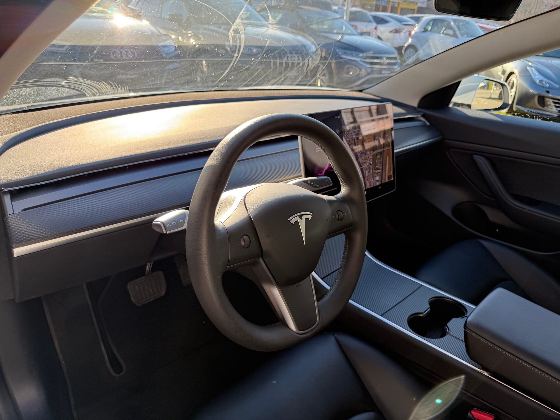 TESLA Model 3-image-13
