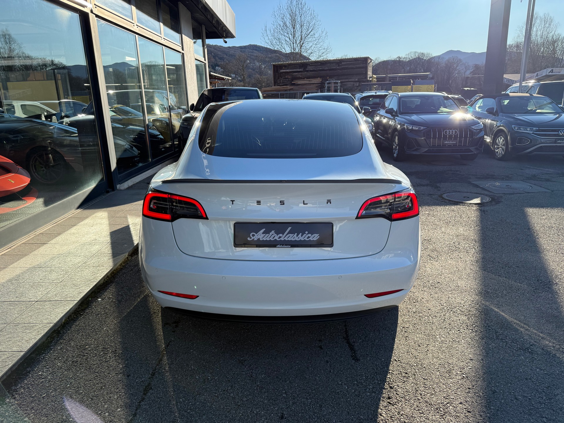 TESLA Model 3-image-2