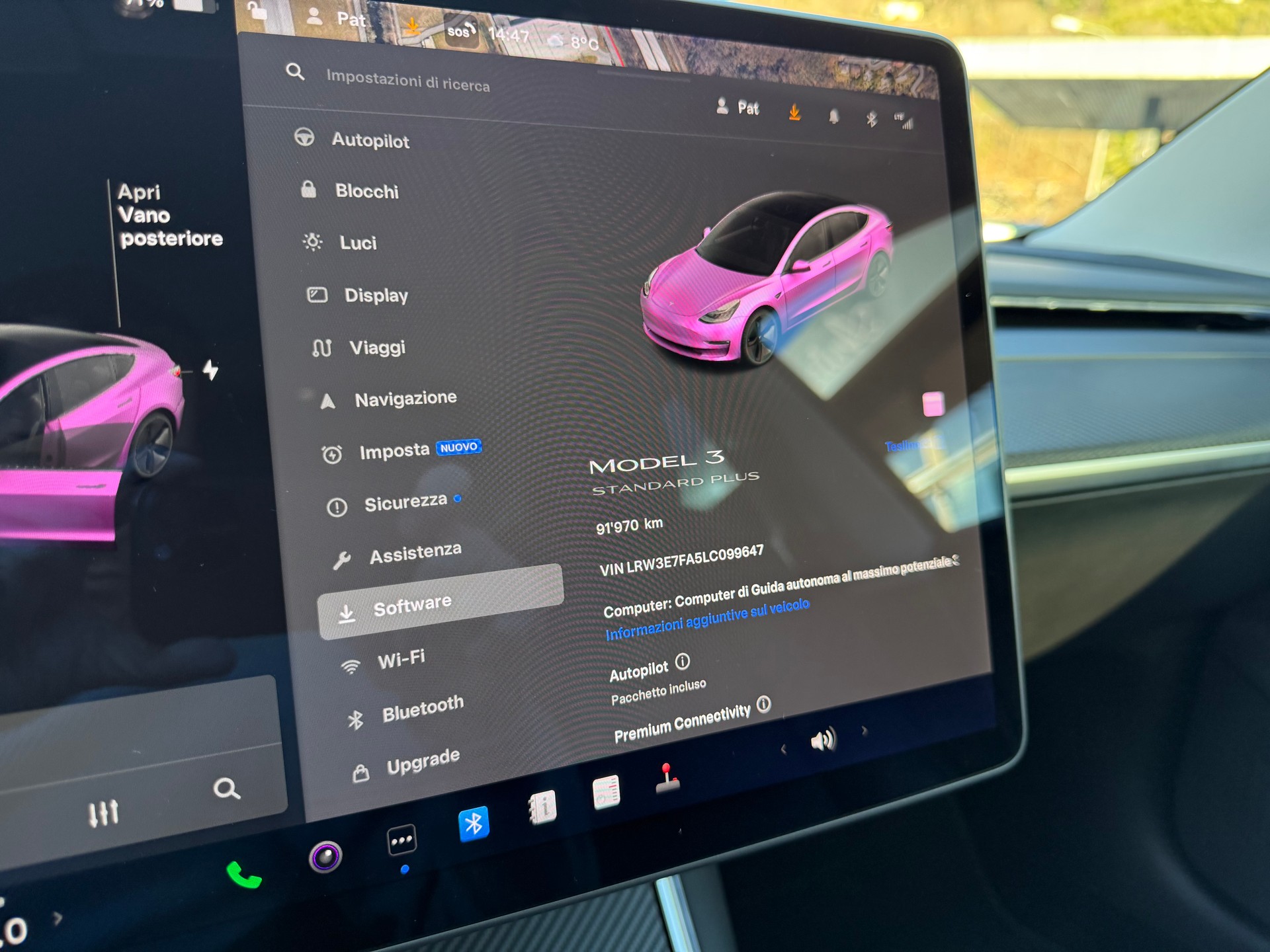 TESLA Model 3-image-18