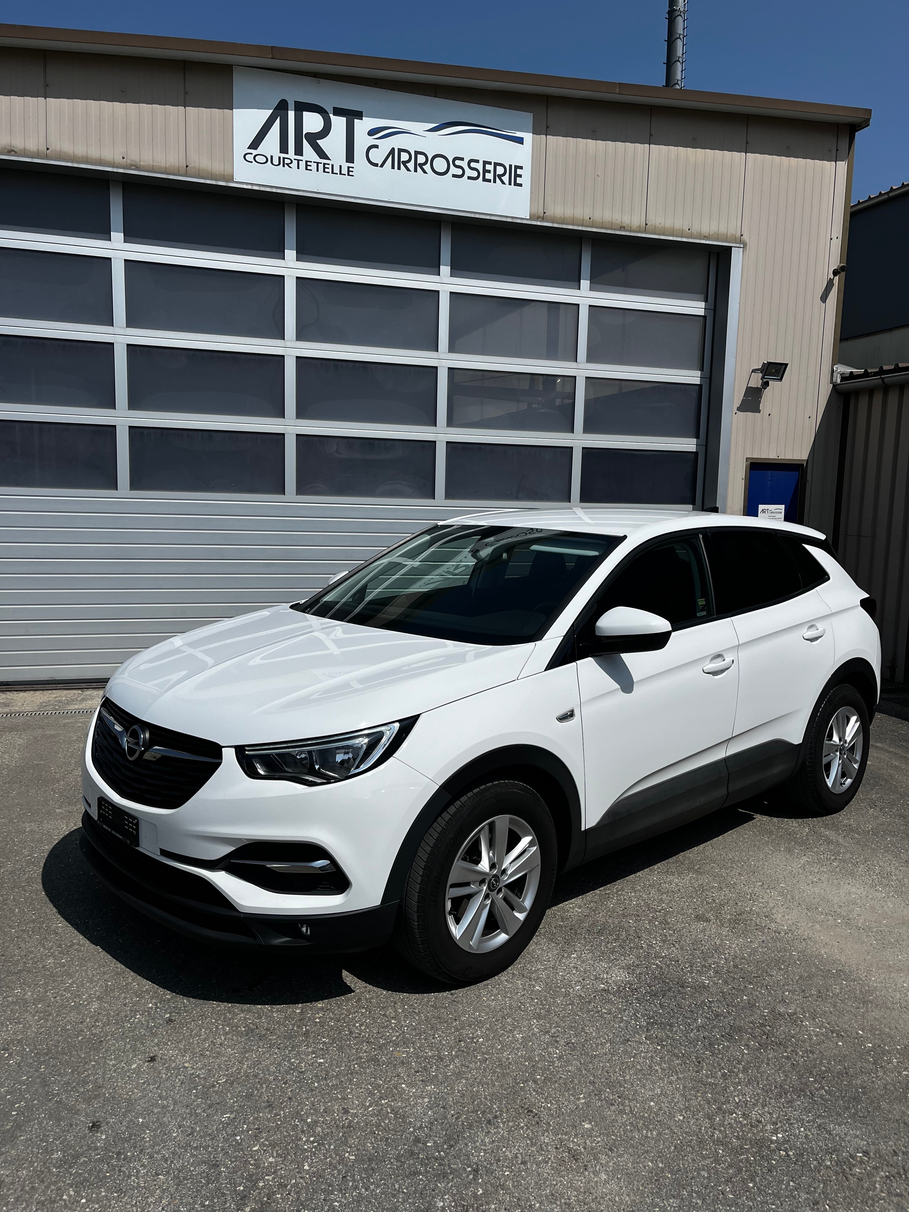 Car photo