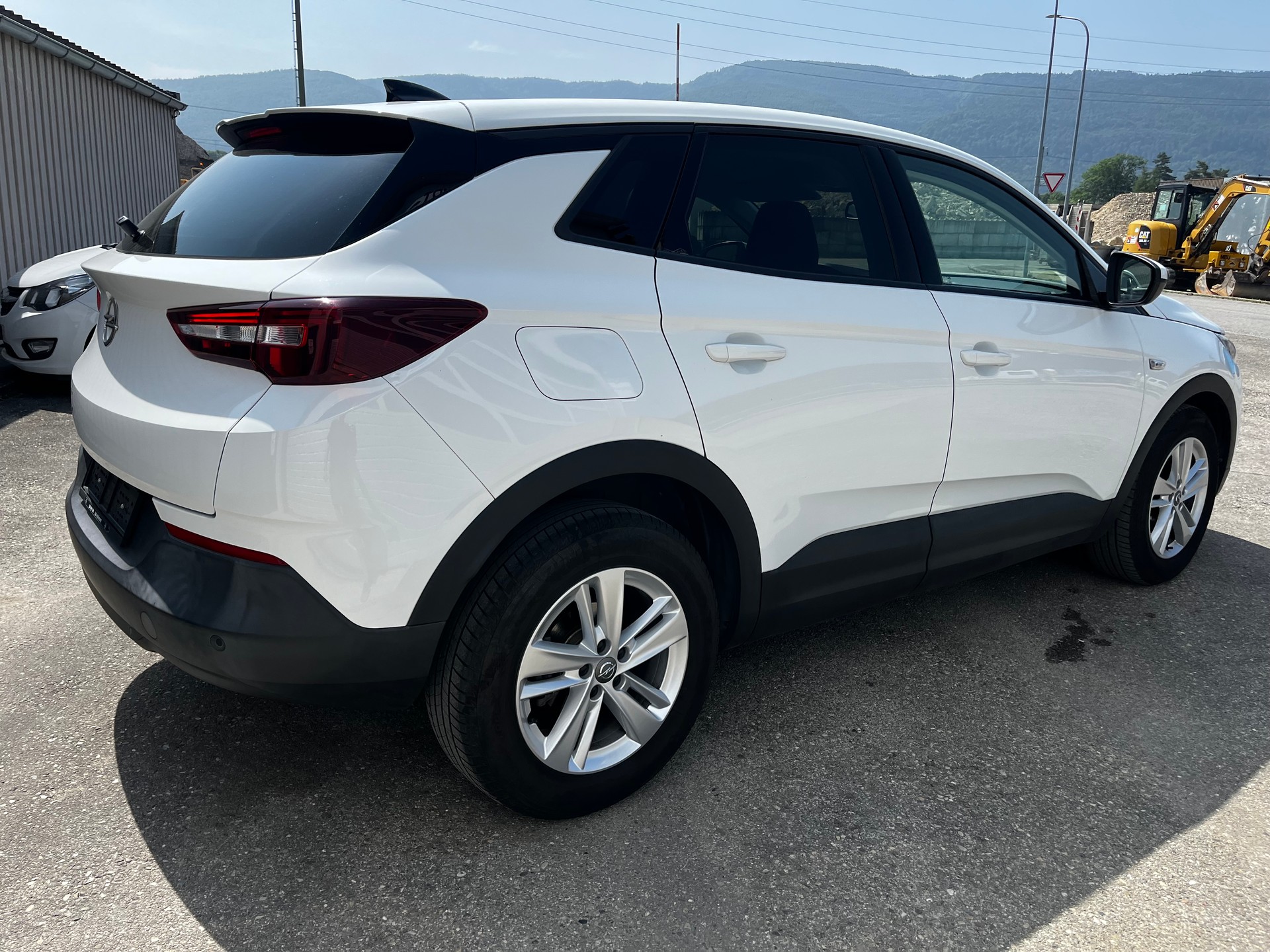 OPEL Grandland X 1.2i TP Enjoy Automatik-image-3
