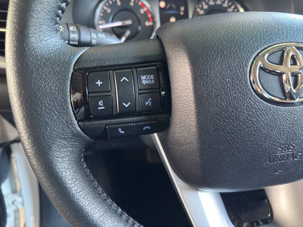 TOYOTA Hilux Extra Cab.-Pick-up 2.4 D-4D 150 Style-image-7