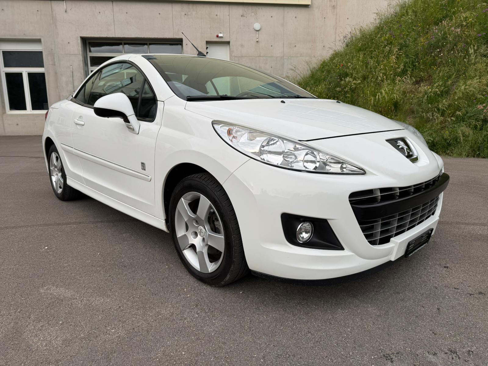 PEUGEOT 207 CC 1.6 16V Swiss Edition-image-2