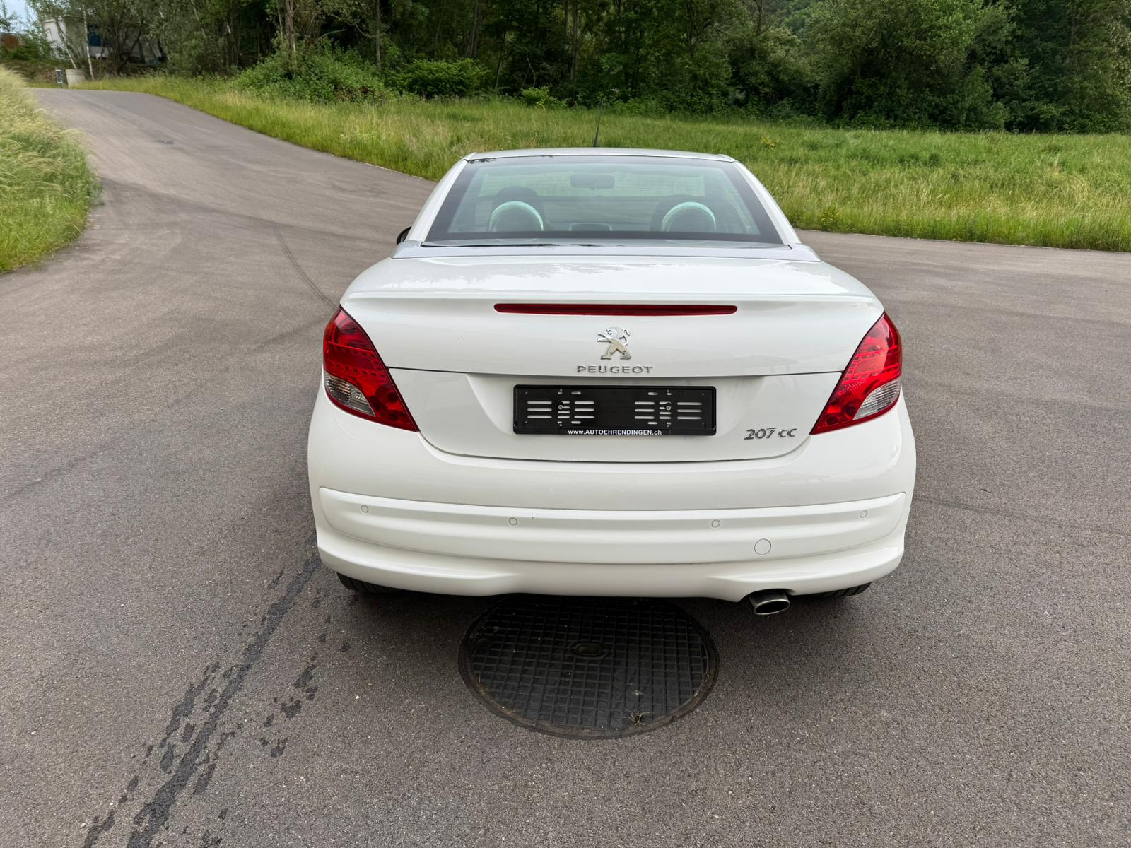 PEUGEOT 207 CC 1.6 16V Swiss Edition-image-10
