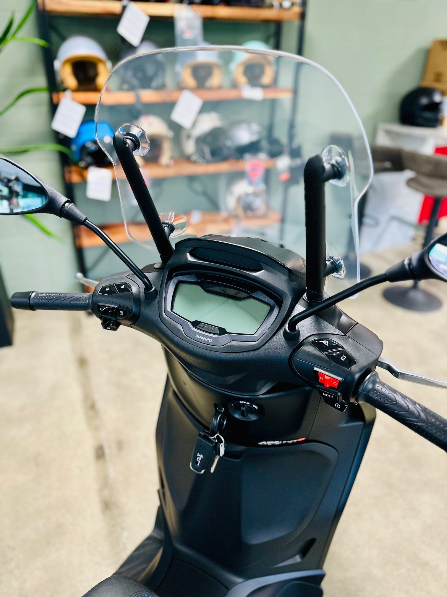 PIAGGIO Beverly 400 Sport-image-8