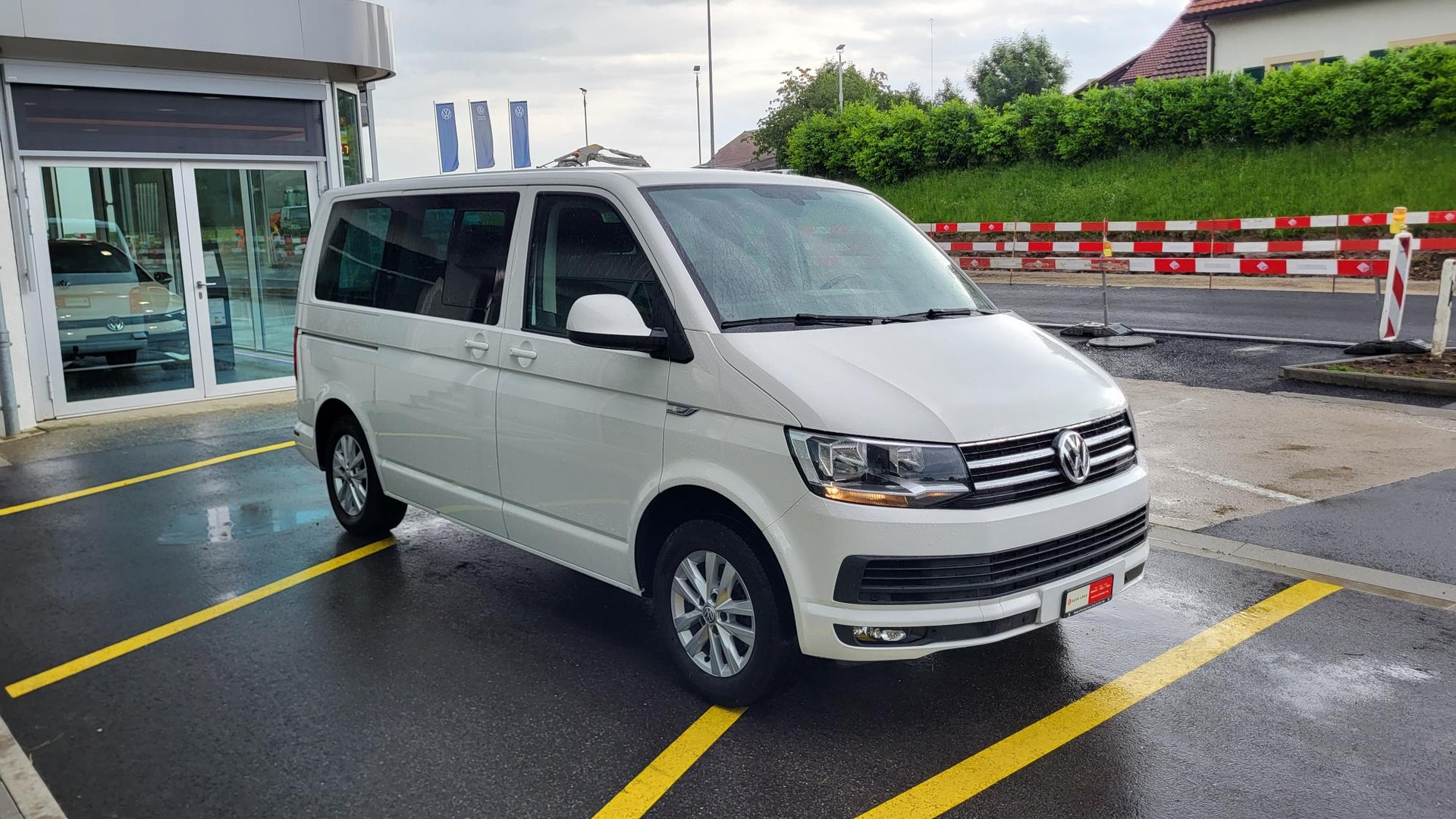 VW T6 Multivan 2.0 TDI Family DSG-image-2