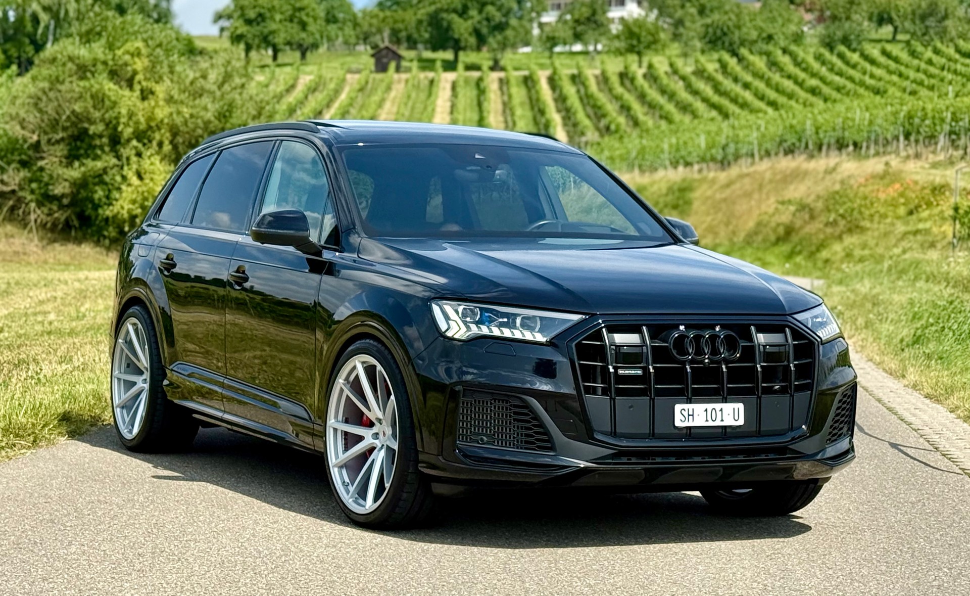 AUDI SQ7 4.0 TDI quattro tiptronic-image-0
