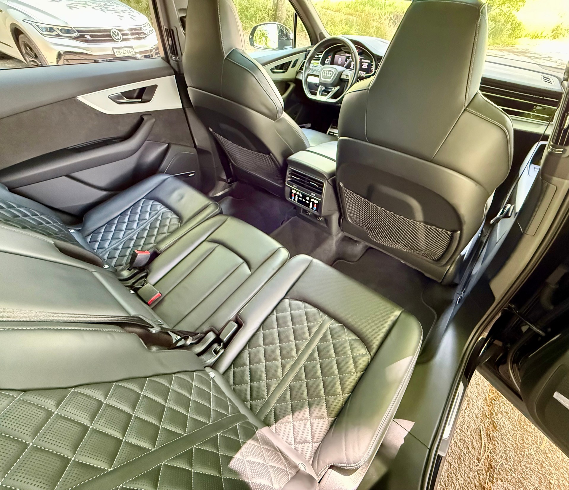 AUDI SQ7 4.0 TDI quattro tiptronic-image-30