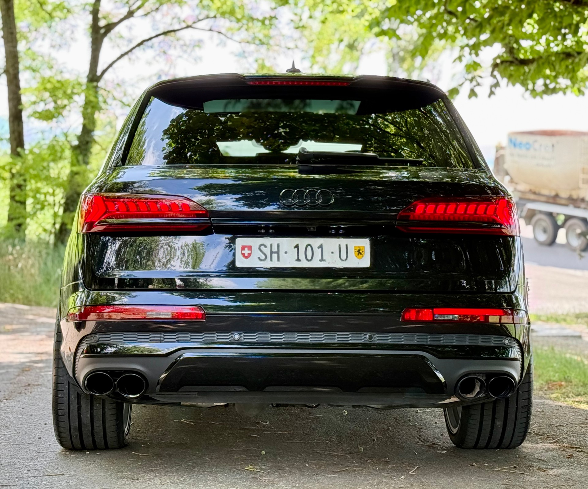 AUDI SQ7 4.0 TDI quattro tiptronic-image-17