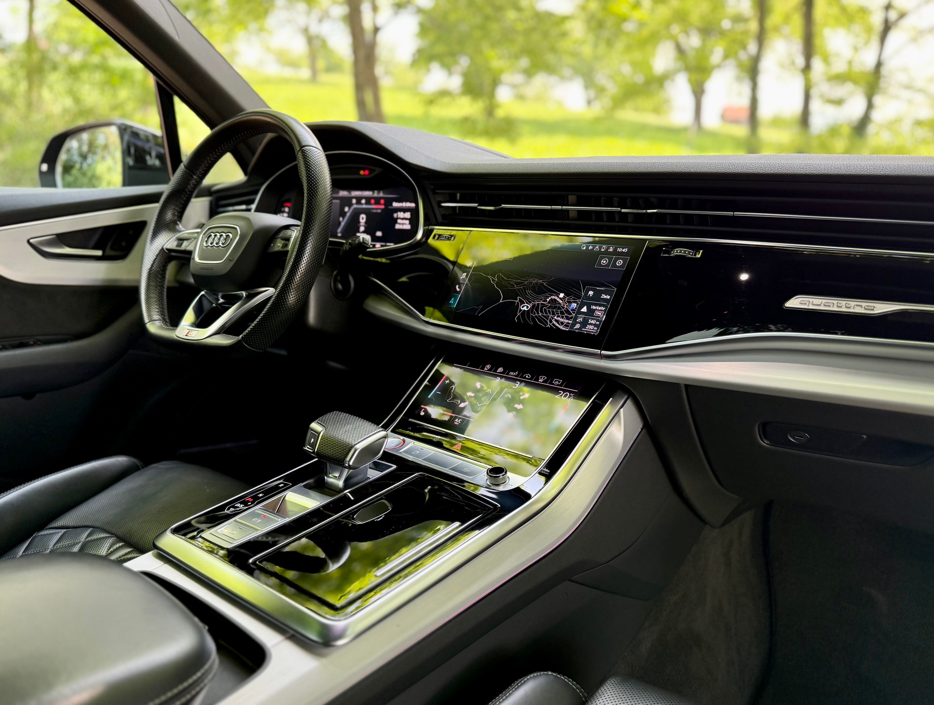 AUDI SQ7 4.0 TDI quattro tiptronic-image-25