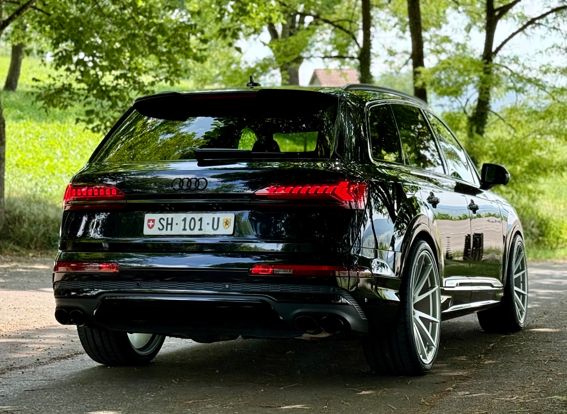 AUDI SQ7 4.0 TDI quattro tiptronic-image-15