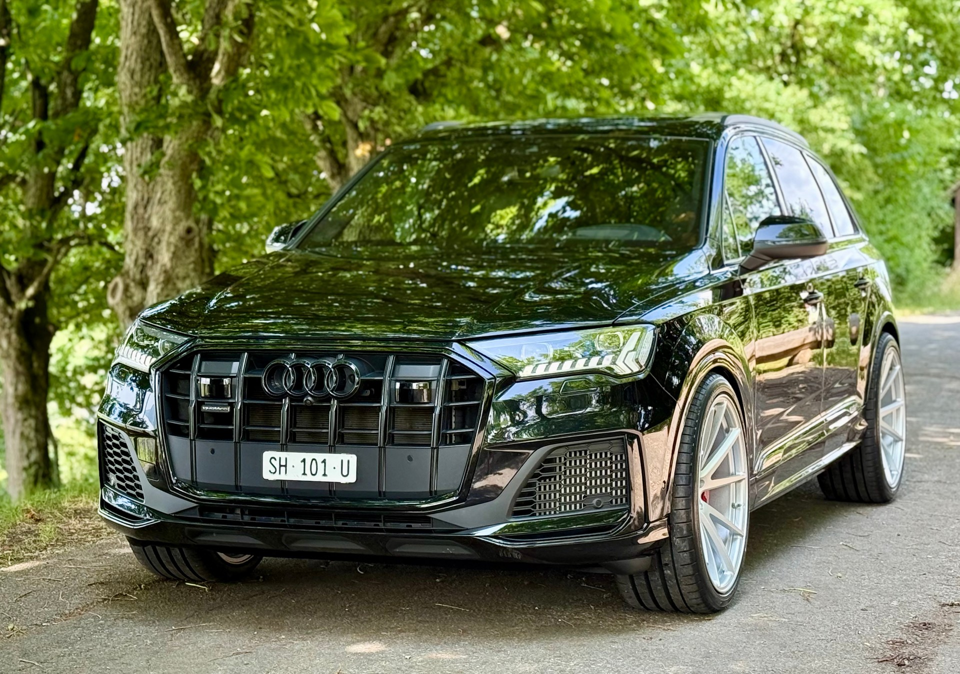 AUDI SQ7 4.0 TDI quattro tiptronic-image-3