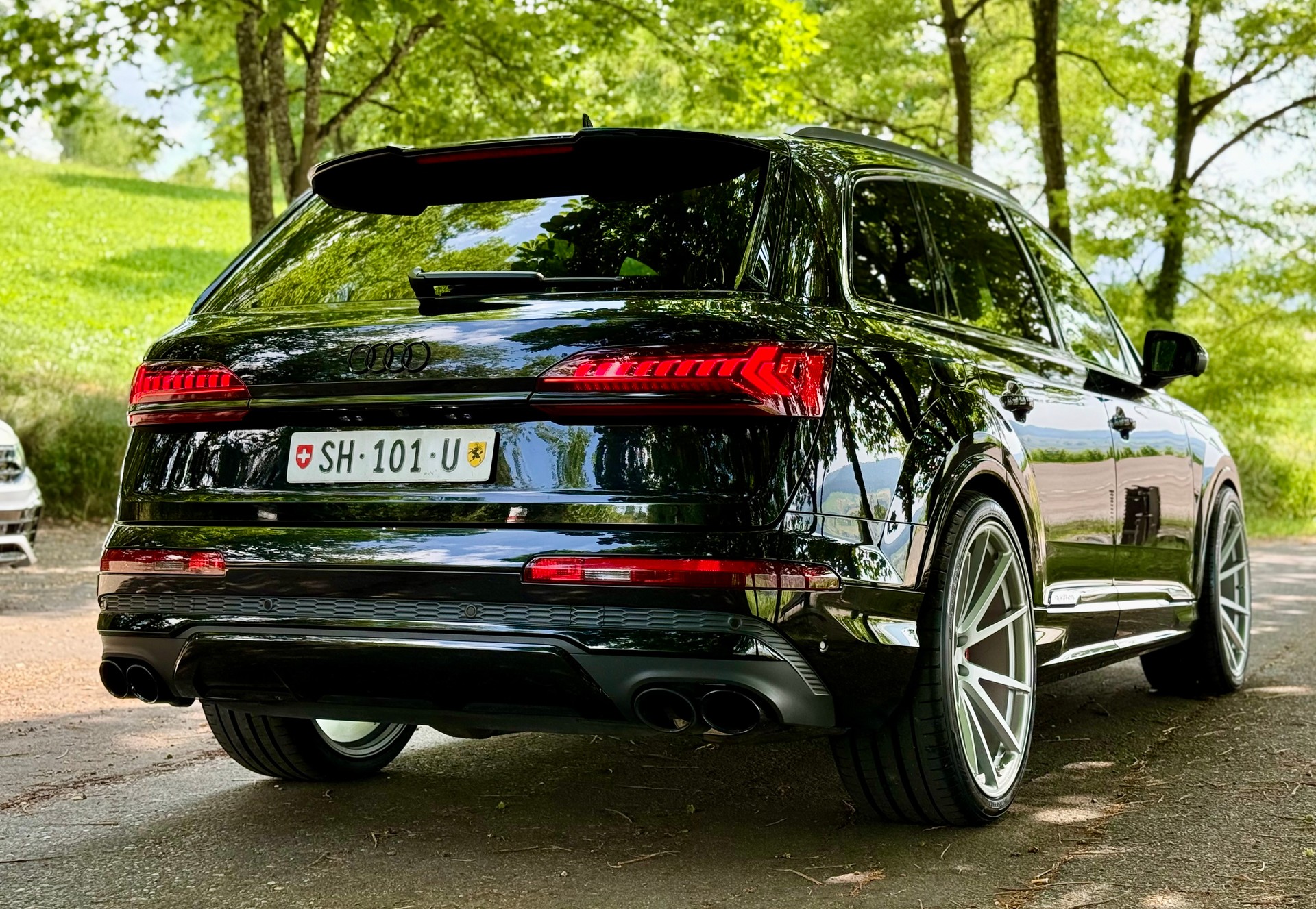 AUDI SQ7 4.0 TDI quattro tiptronic-image-16