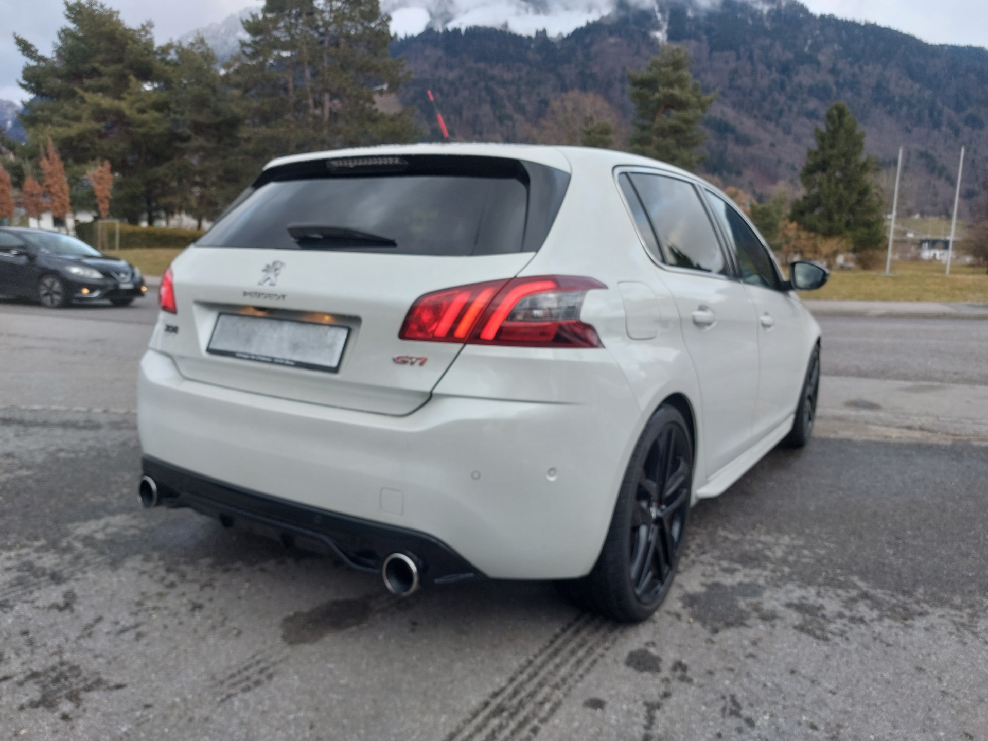 PEUGEOT 308 1.6 THP GTi-image-5