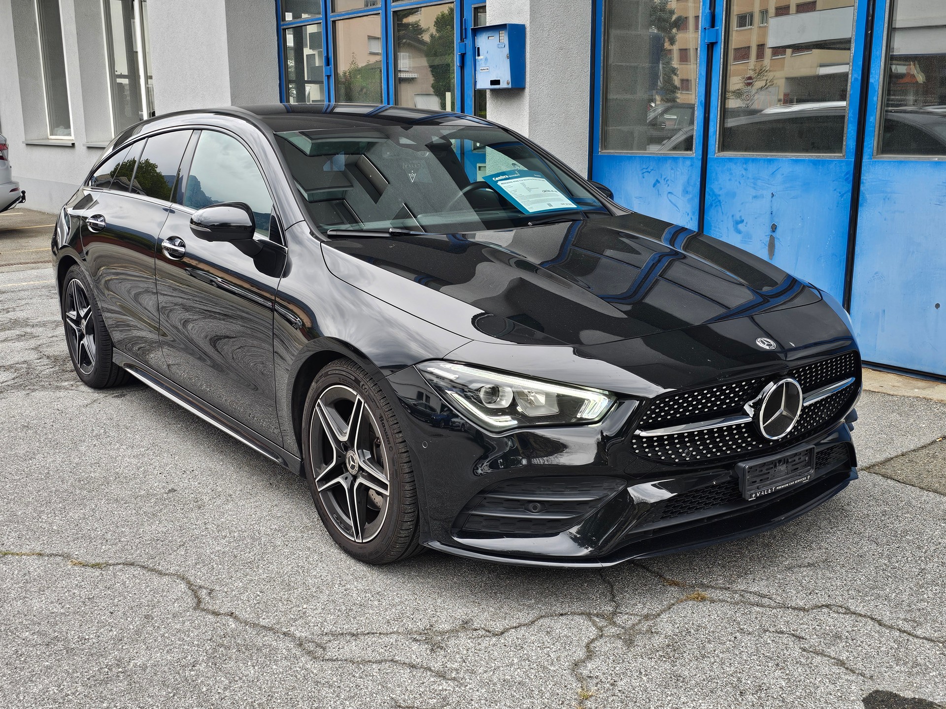 MERCEDES-BENZ CLA Shooting Brake 200 AMG Line 7G-DCT-image-5