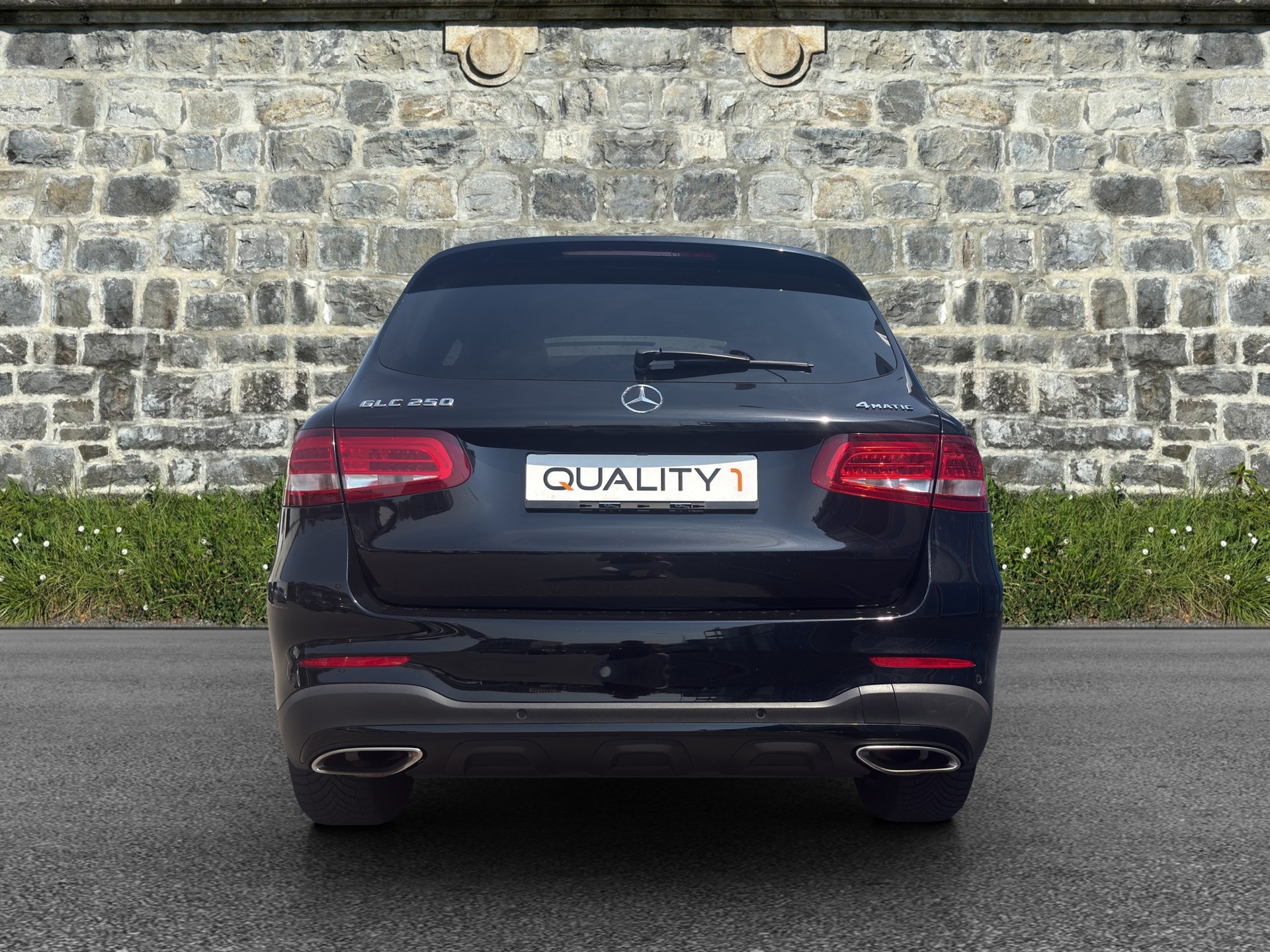 MERCEDES-BENZ GLC 250 Exclusive 4Matic 9G-Tronic-image-4