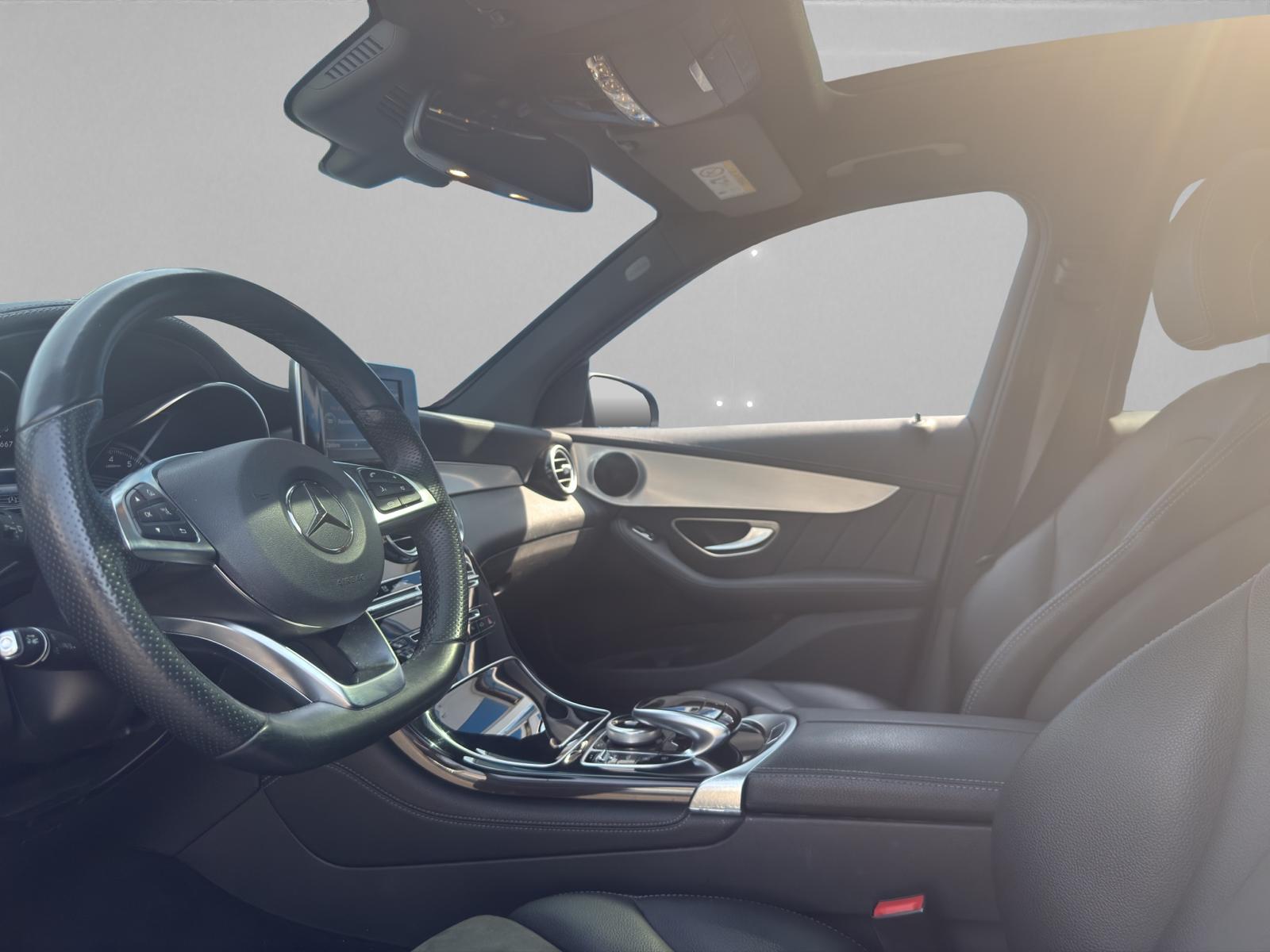 MERCEDES-BENZ GLC 250 Exclusive 4Matic 9G-Tronic-image-5