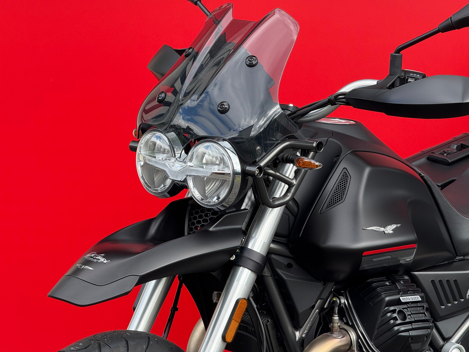 MOTO GUZZI V85 TT Touring (35kW)-image-11