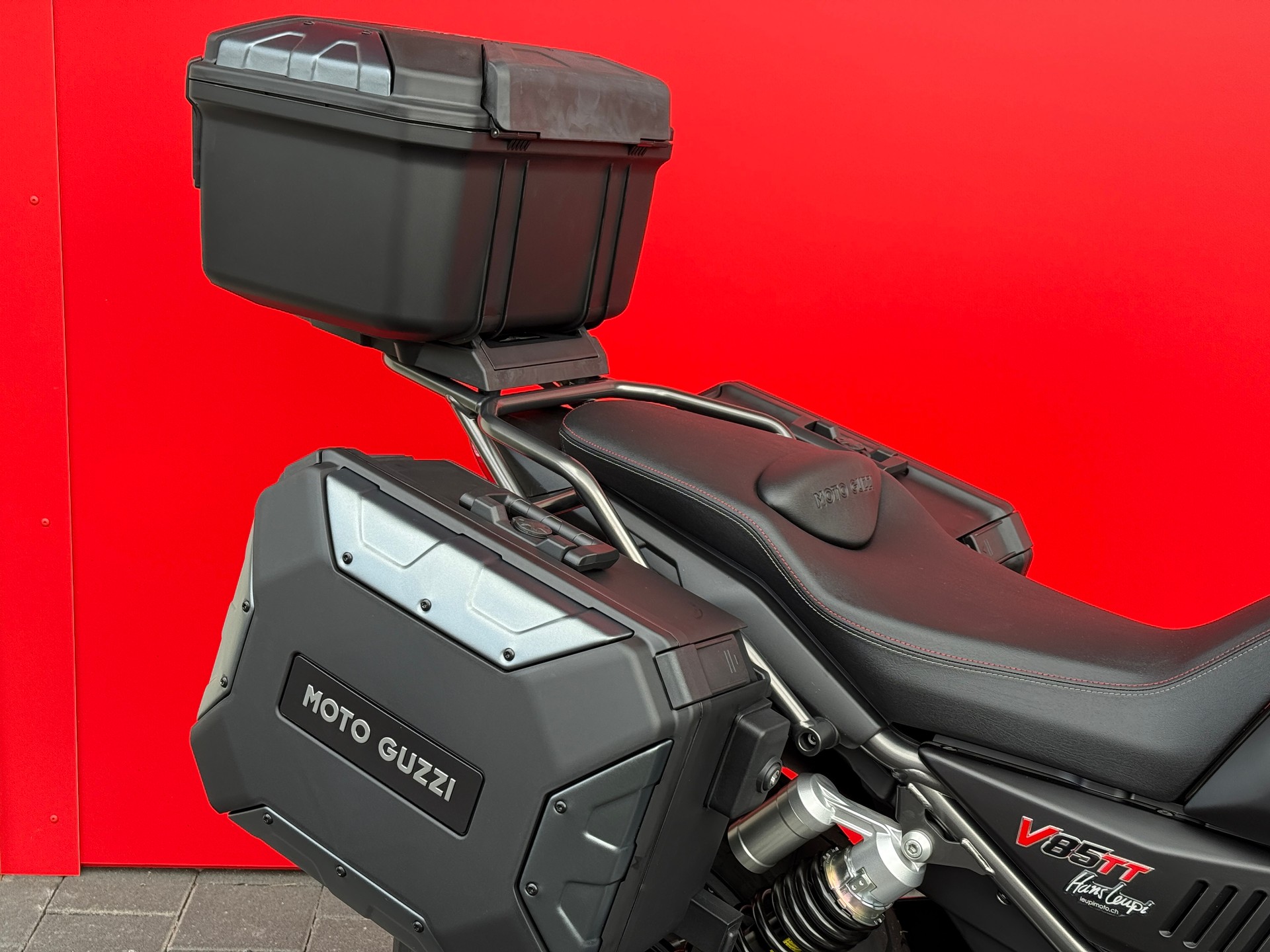MOTO GUZZI V85 TT Touring (35kW)-image-10