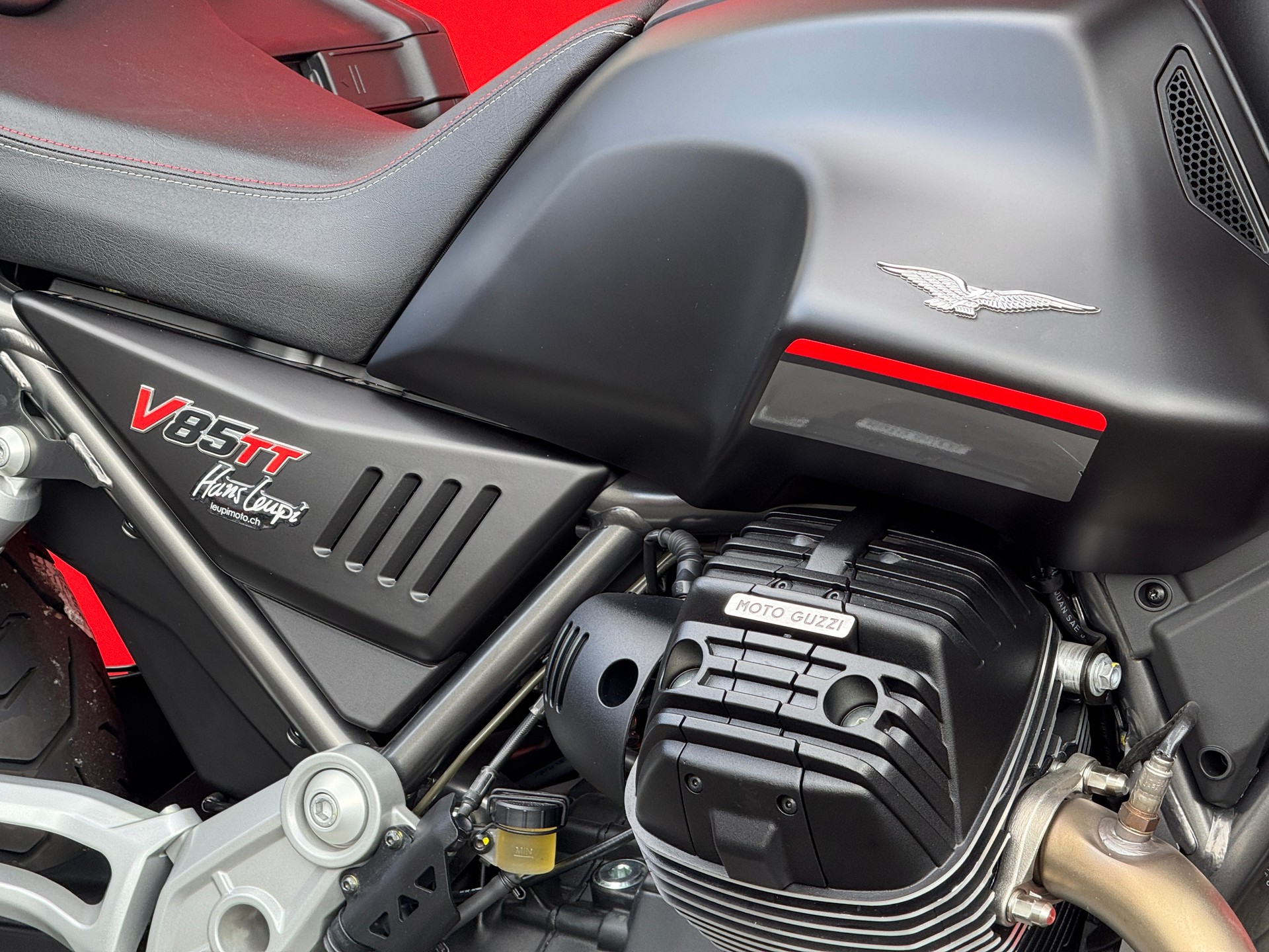 MOTO GUZZI V85 TT Touring (35kW)-image-8