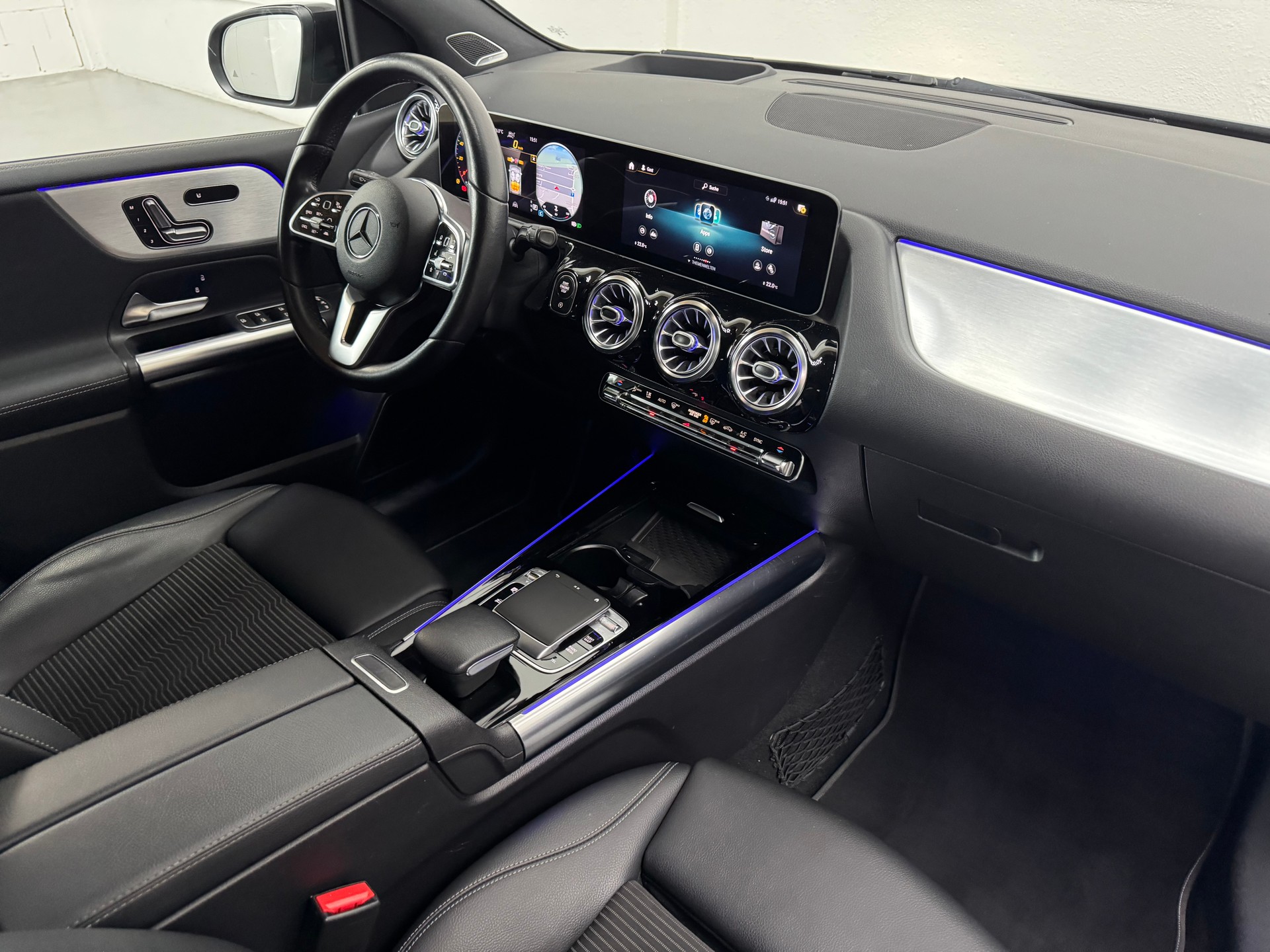 MERCEDES-BENZ B 200 d Night Star 8G-DCT-image-11