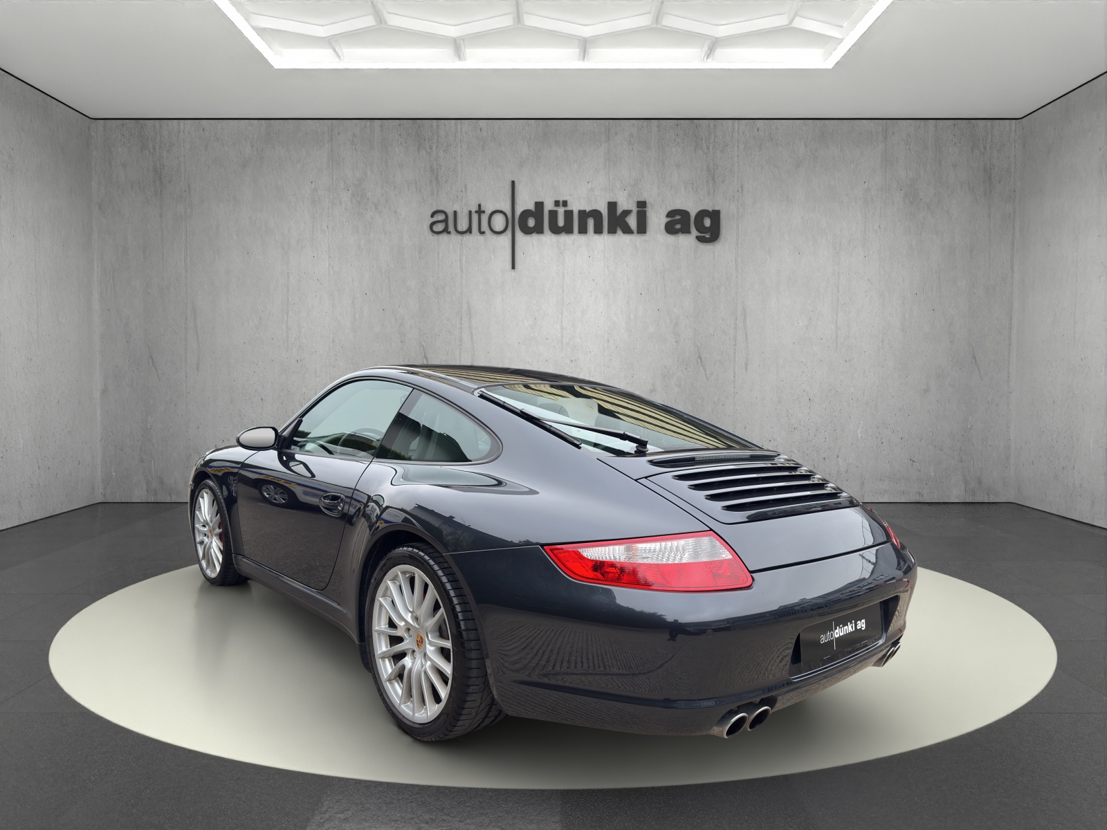 PORSCHE 911 Carrera 4S-showroom-element-2