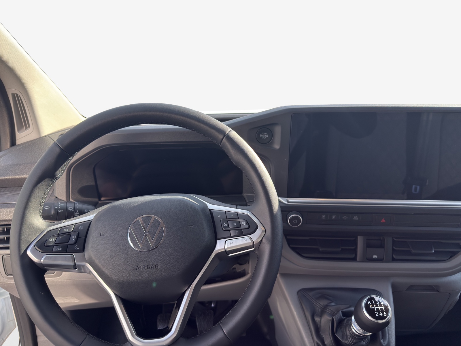 VW Transporter 2.0 TDI-image-8