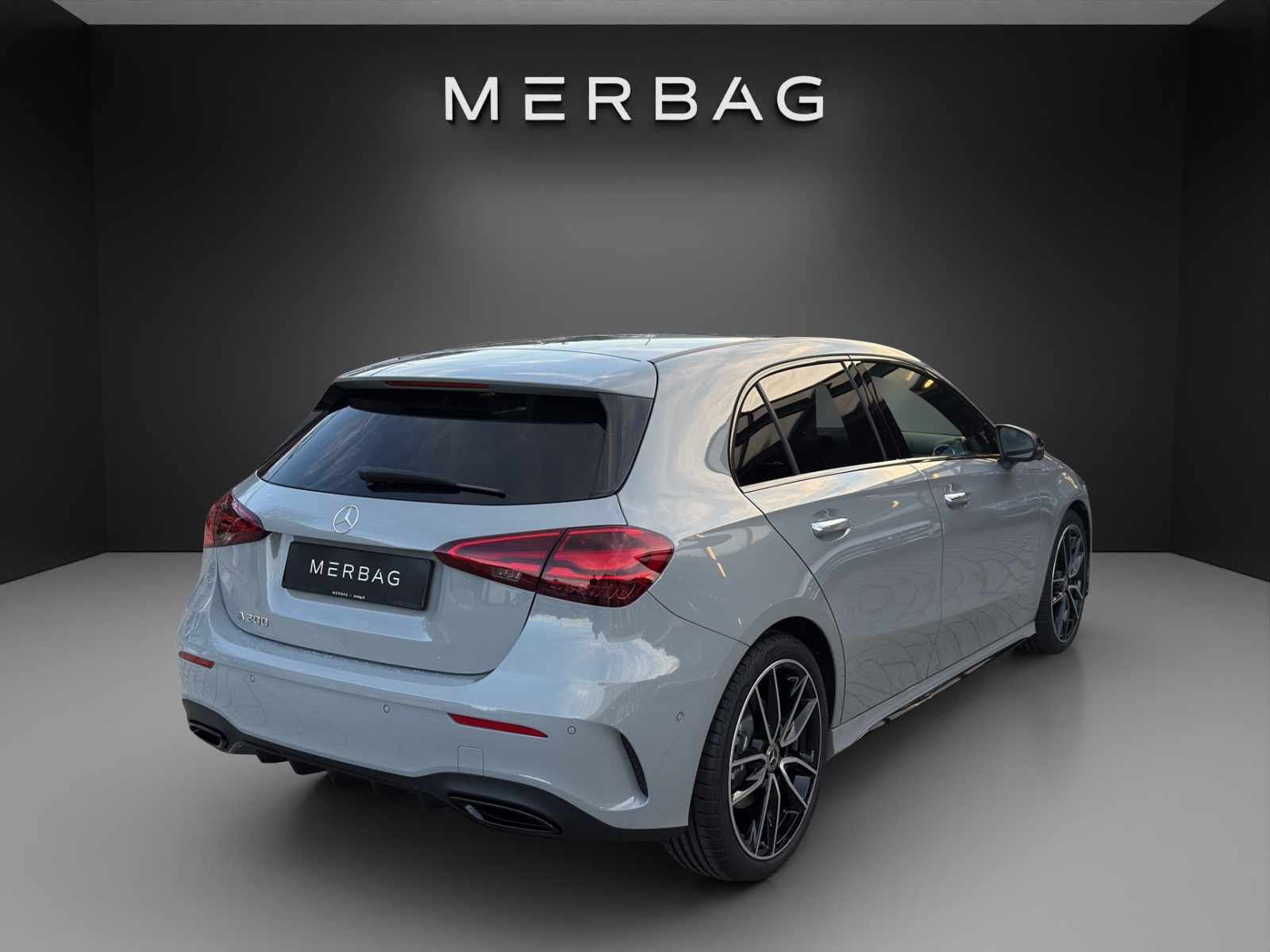 MERCEDES-BENZ A 200 7G-DCT Night Star-image-4
