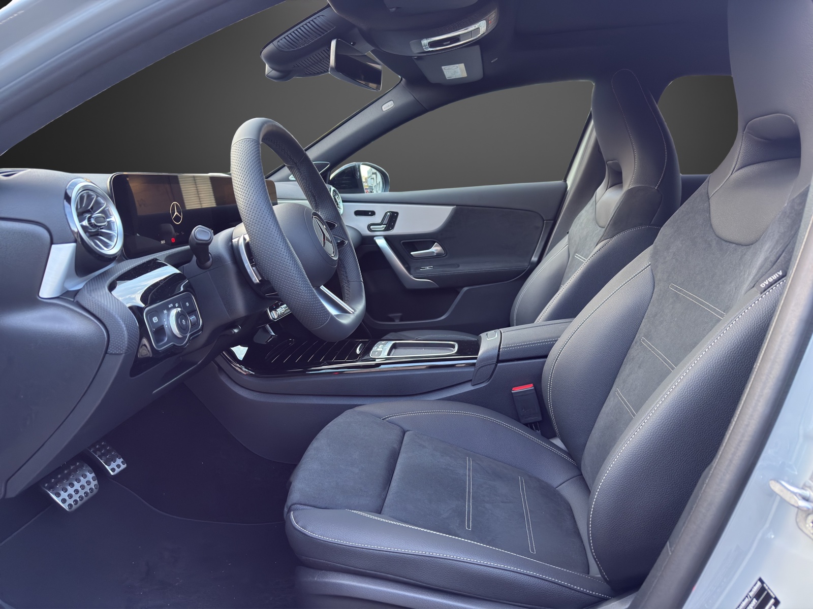 MERCEDES-BENZ A 200 7G-DCT Night Star-image-9