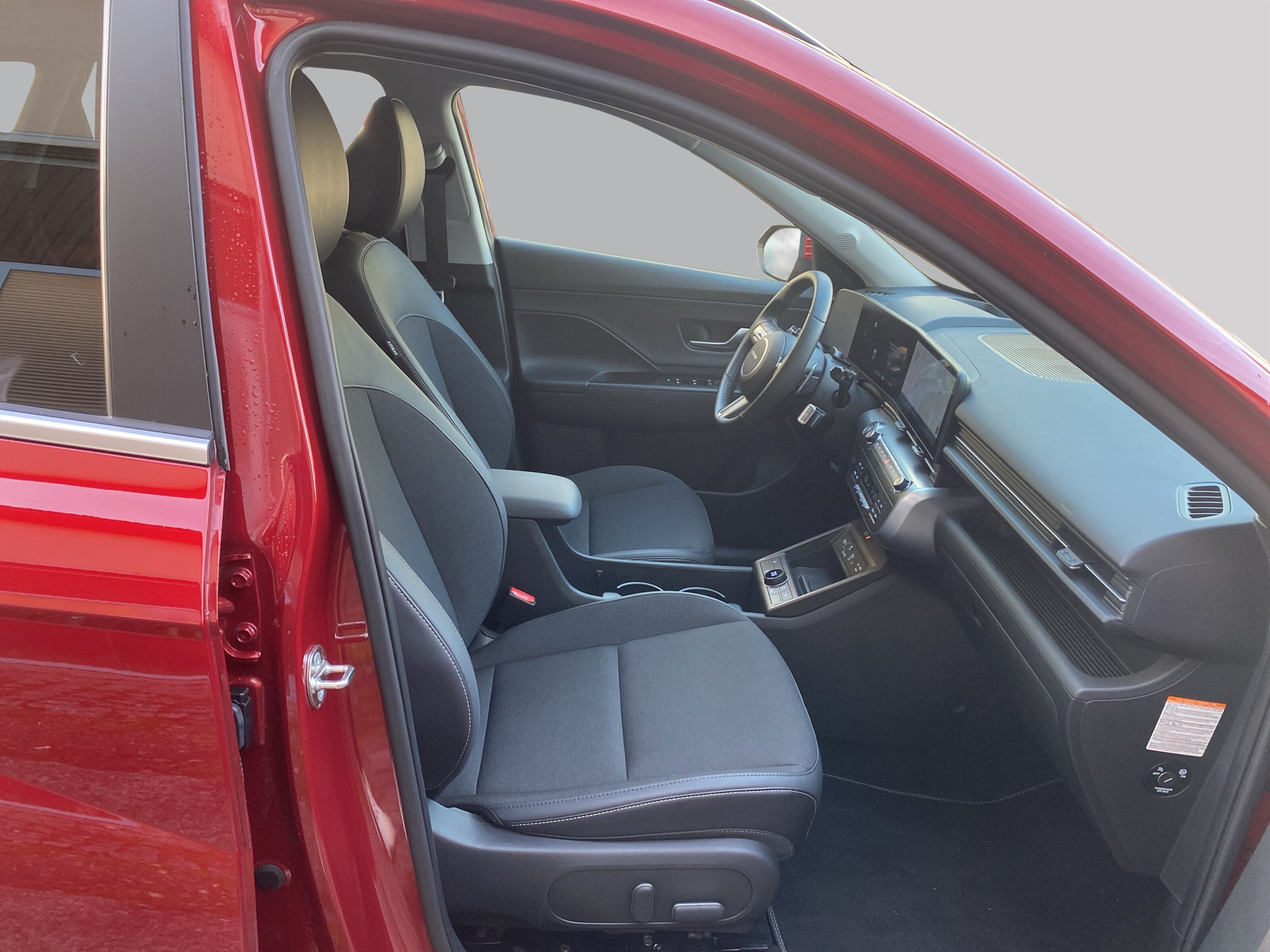 HYUNDAI Kona EV 65.4 kWh Amplia-image-10