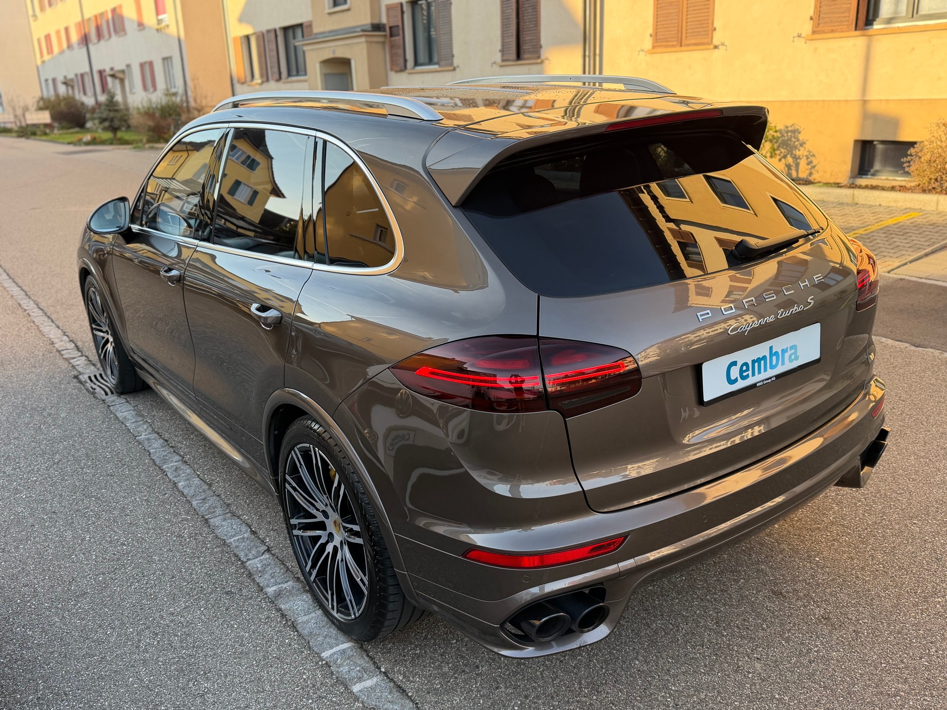 PORSCHE Cayenne Turbo S-image-7