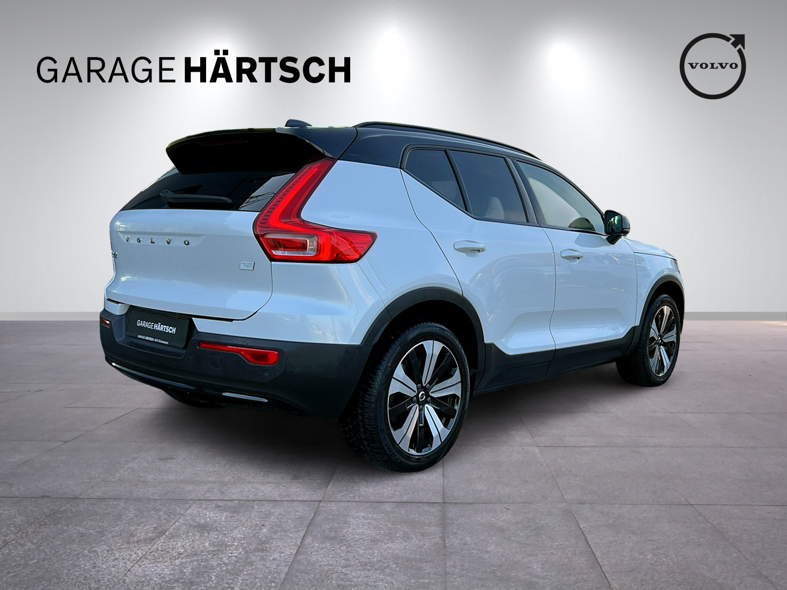 VOLVO XC40 P8 Twin Ultimate AWD-image-6