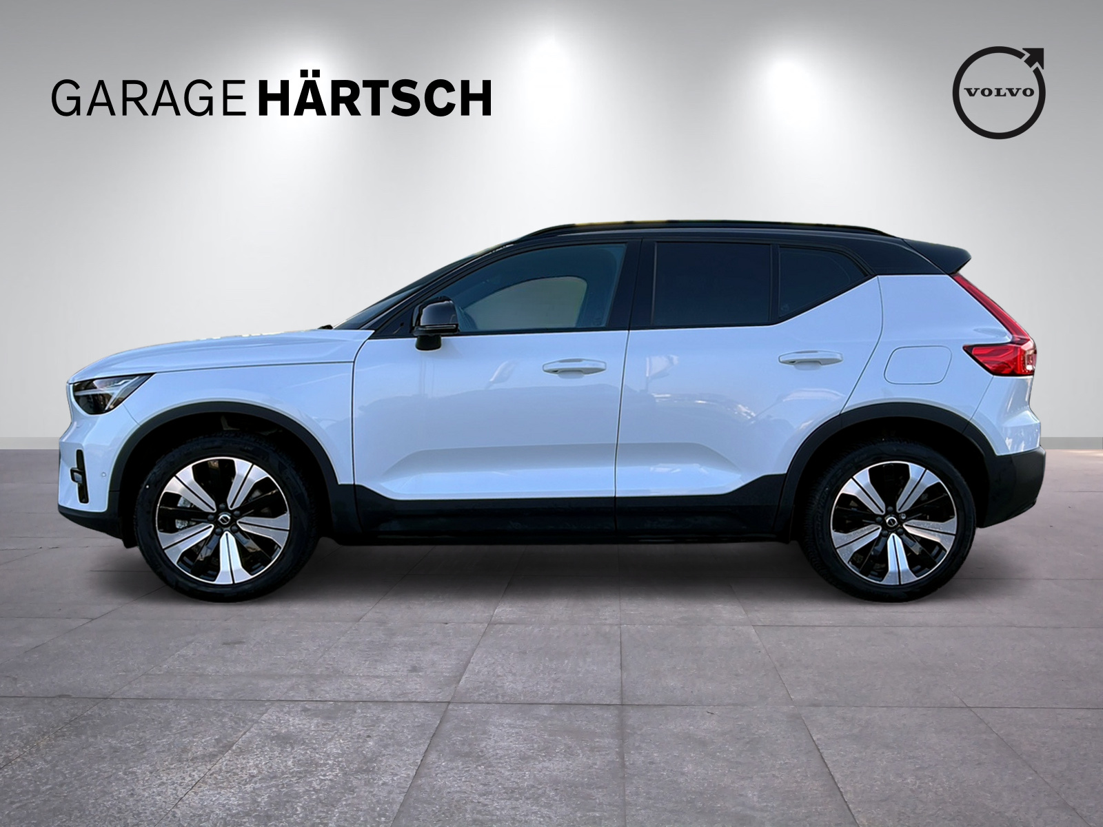 VOLVO XC40 P8 Twin Ultimate AWD-image-1