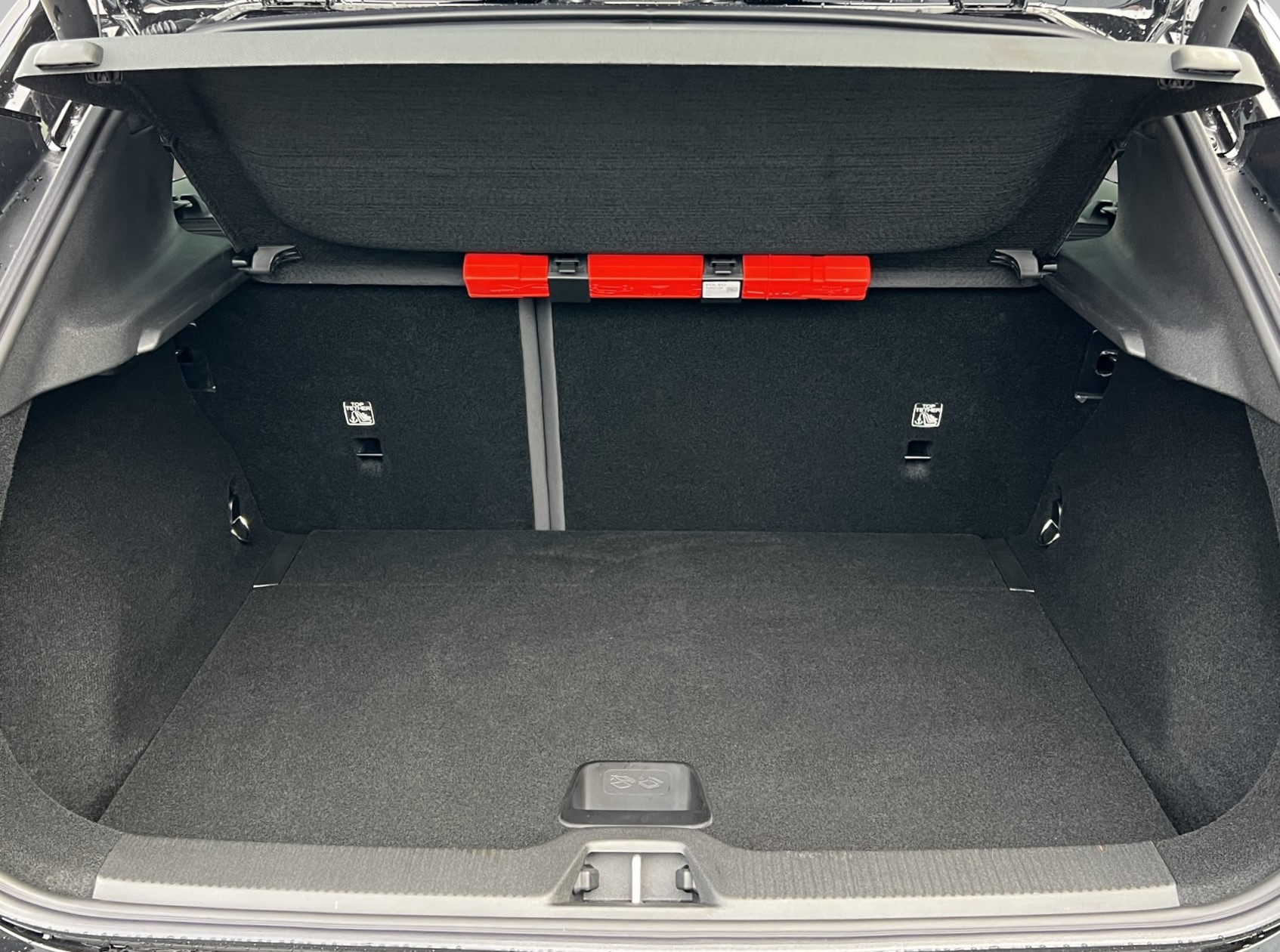 VOLVO EX30 E60 Twin Ultra Performance AWD-image-15