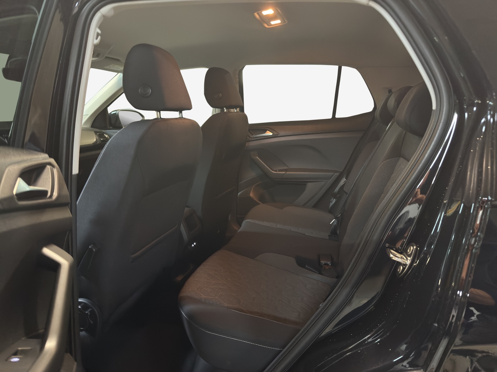 VW T-Cross 1.0 TSI EVO Life DSG-image-8