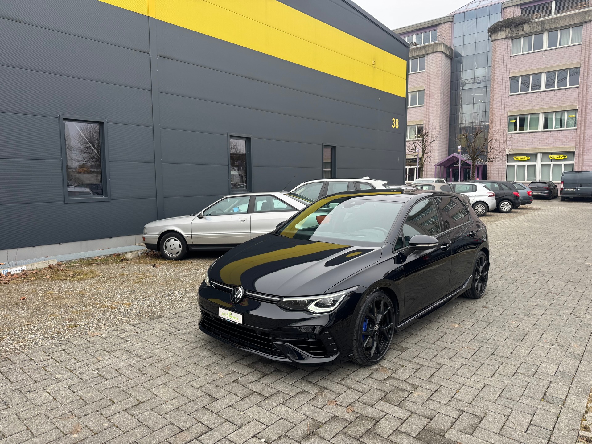 VW Golf 2.0 TSI R DSG 4Motion