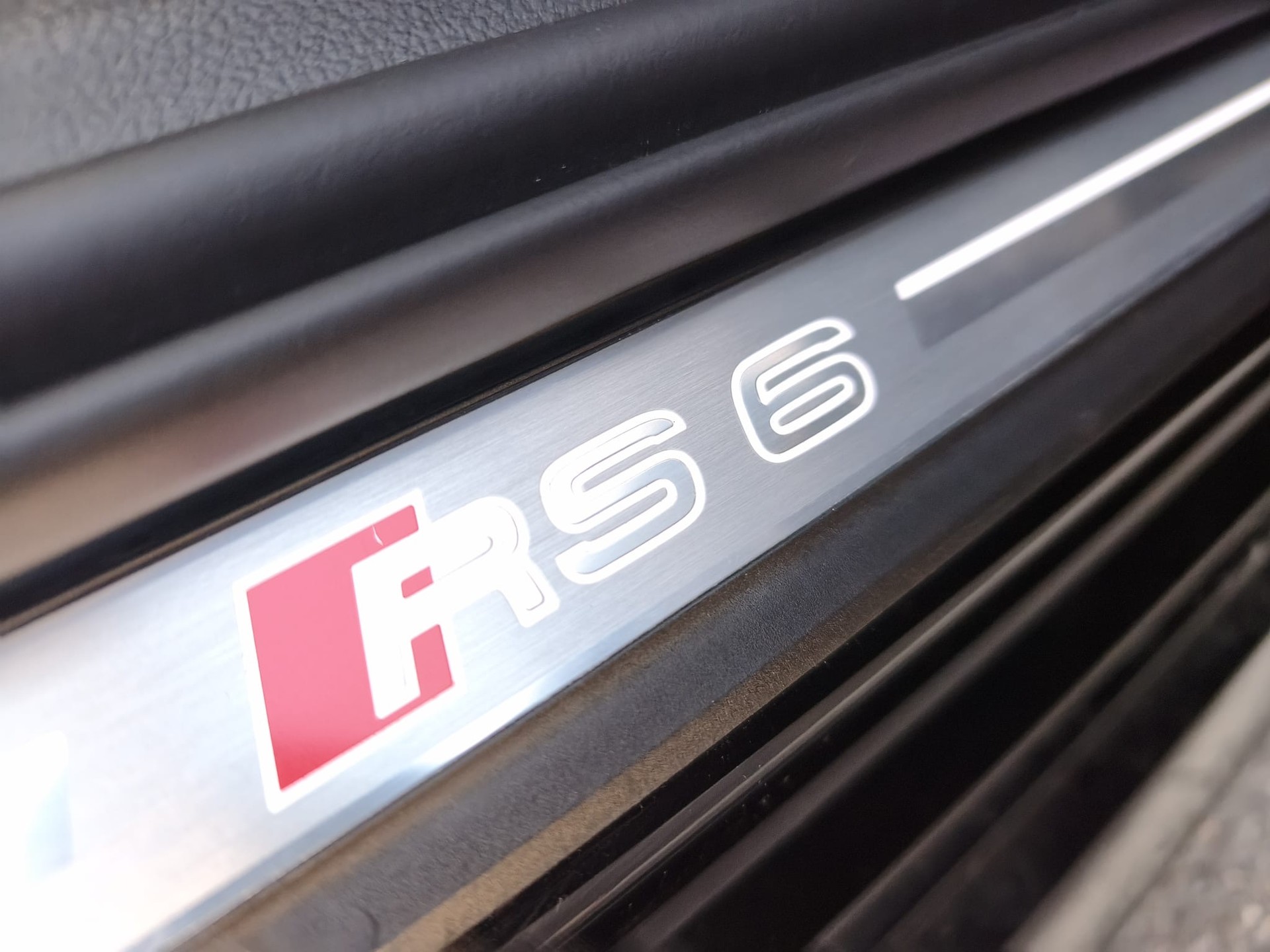 AUDI RS6 MTM Performance Avant 4.0 TFSI V8 quattro-image-24