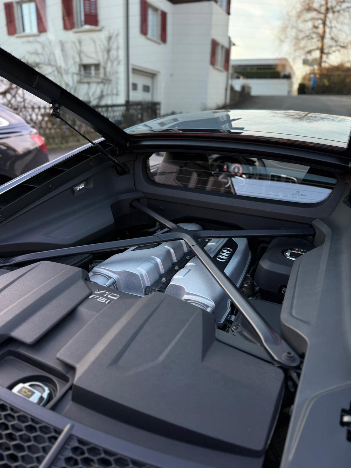AUDI R8 Coupé performance RWD S-Tronic-image-15
