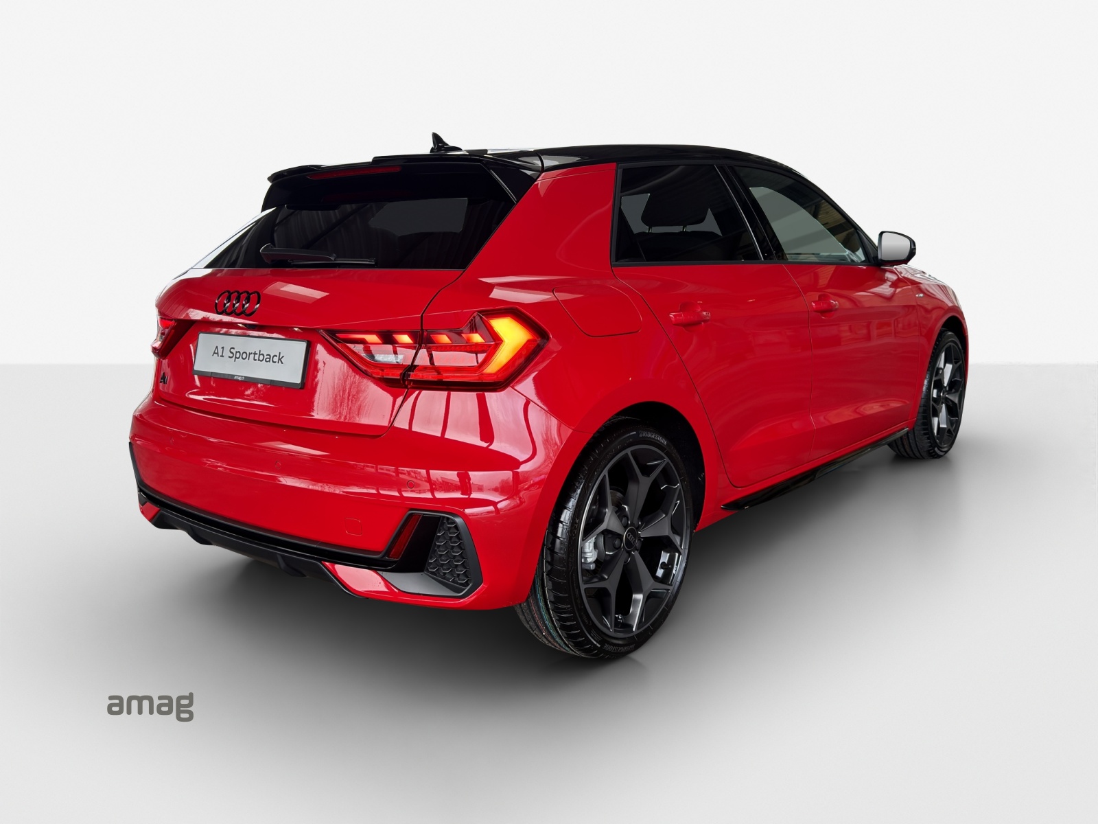 AUDI A1 Sportback 30 TFSI S Line Attraction S-tronic-image-4