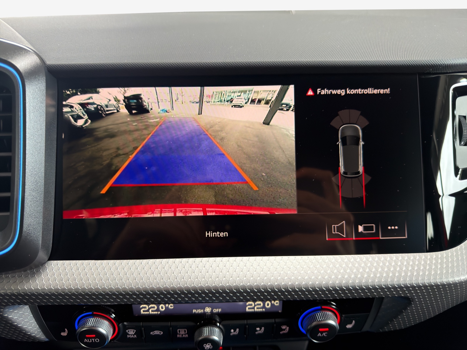AUDI A1 Sportback 30 TFSI S Line Attraction S-tronic-image-15