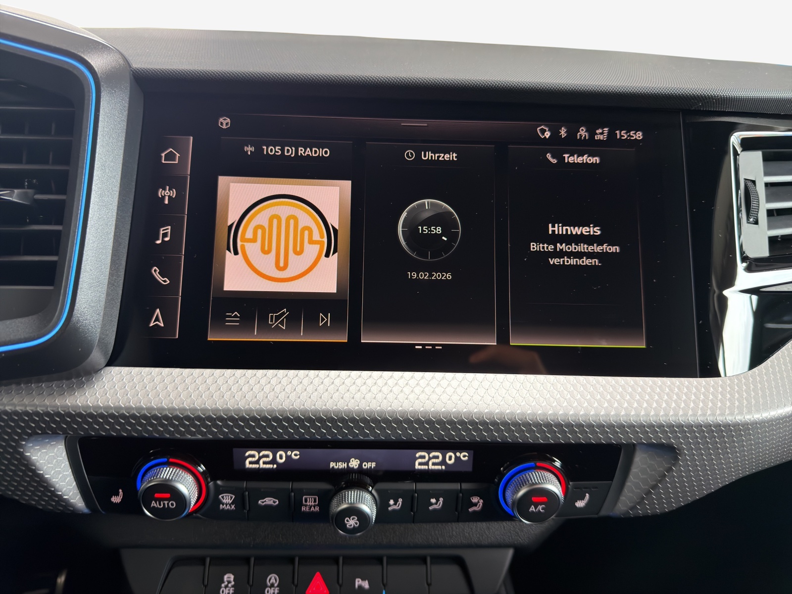 AUDI A1 Sportback 30 TFSI S Line Attraction S-tronic-image-8