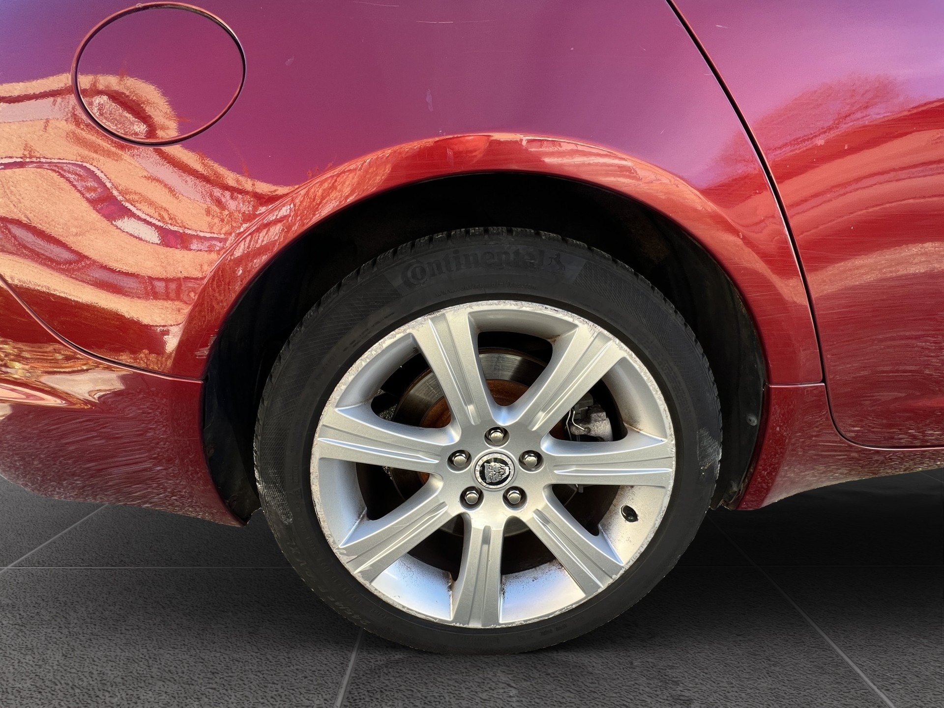 JAGUAR XF 3.0 Greenwich Luxury-image-16