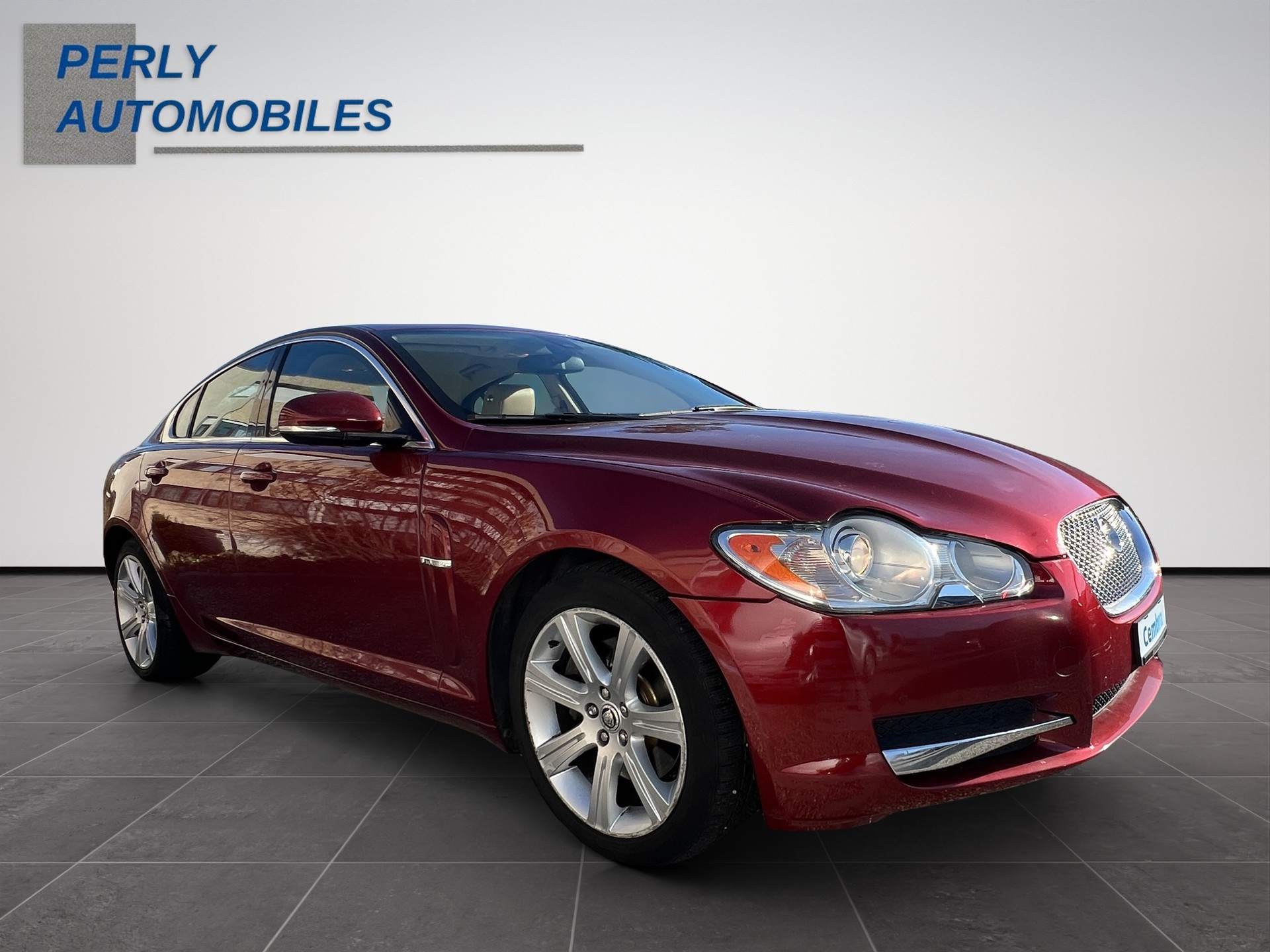 JAGUAR XF 3.0 Greenwich Luxury-image-7