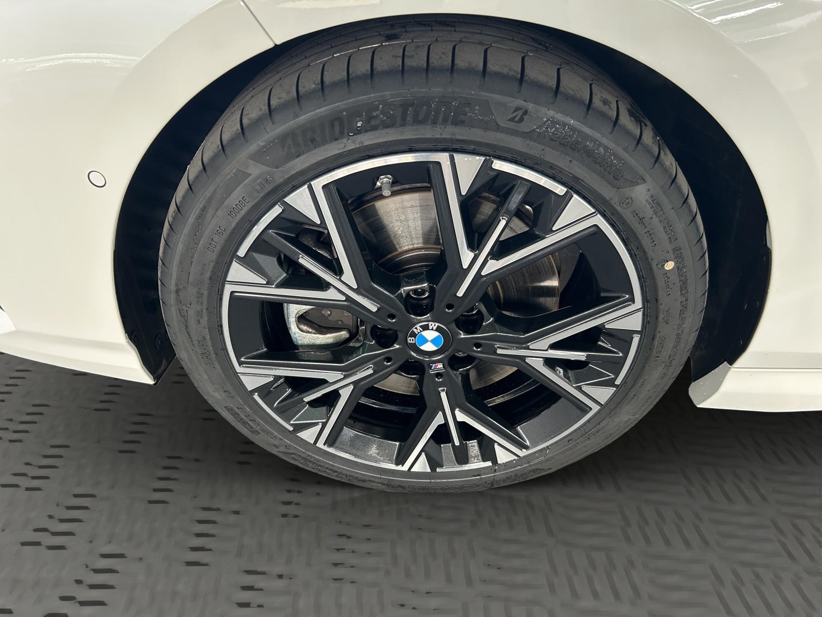 BMW 123 xDrive-image-12