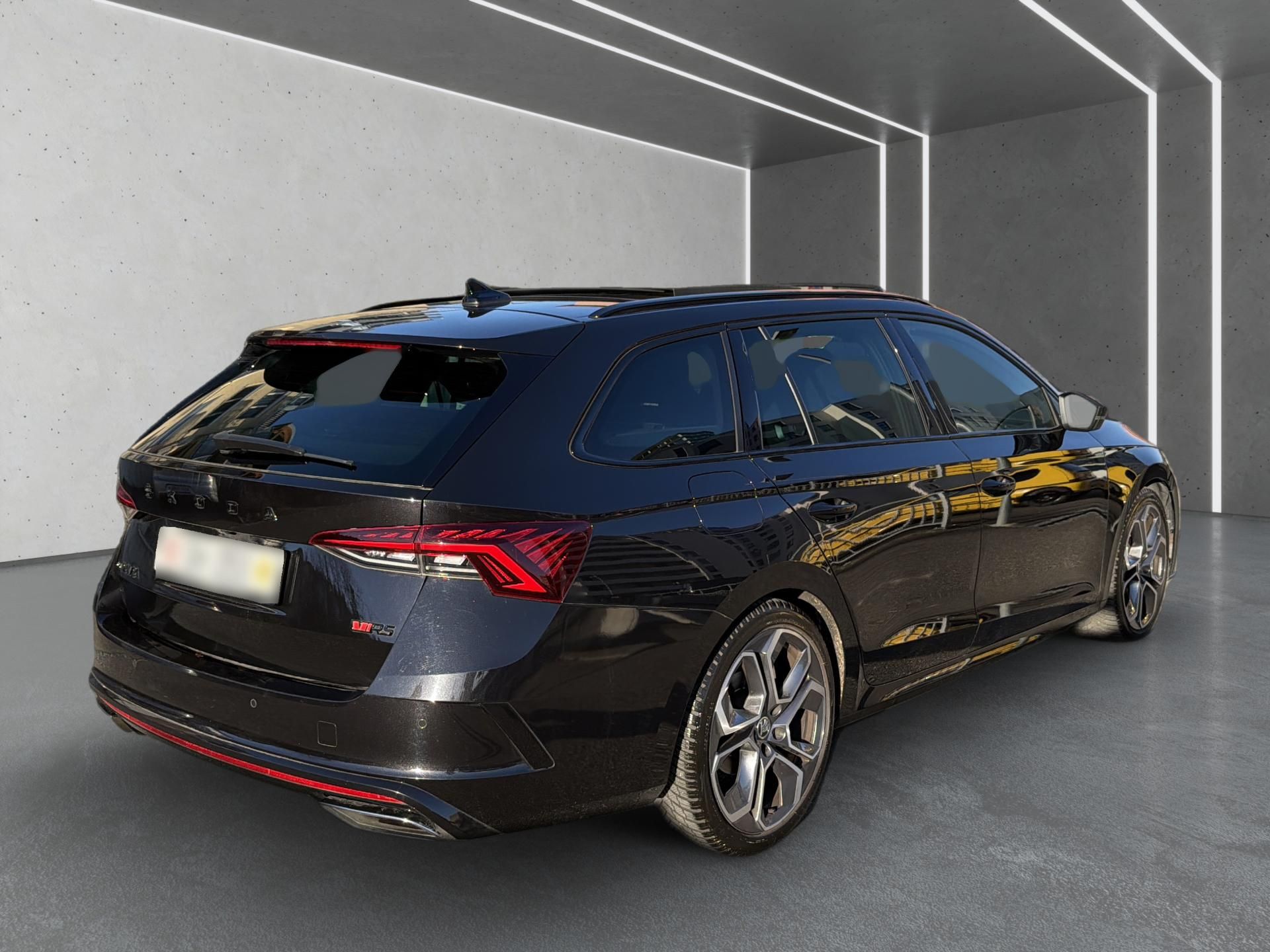 SKODA Octavia Combi 2.0 TDI DSG RS 4x4-image-5