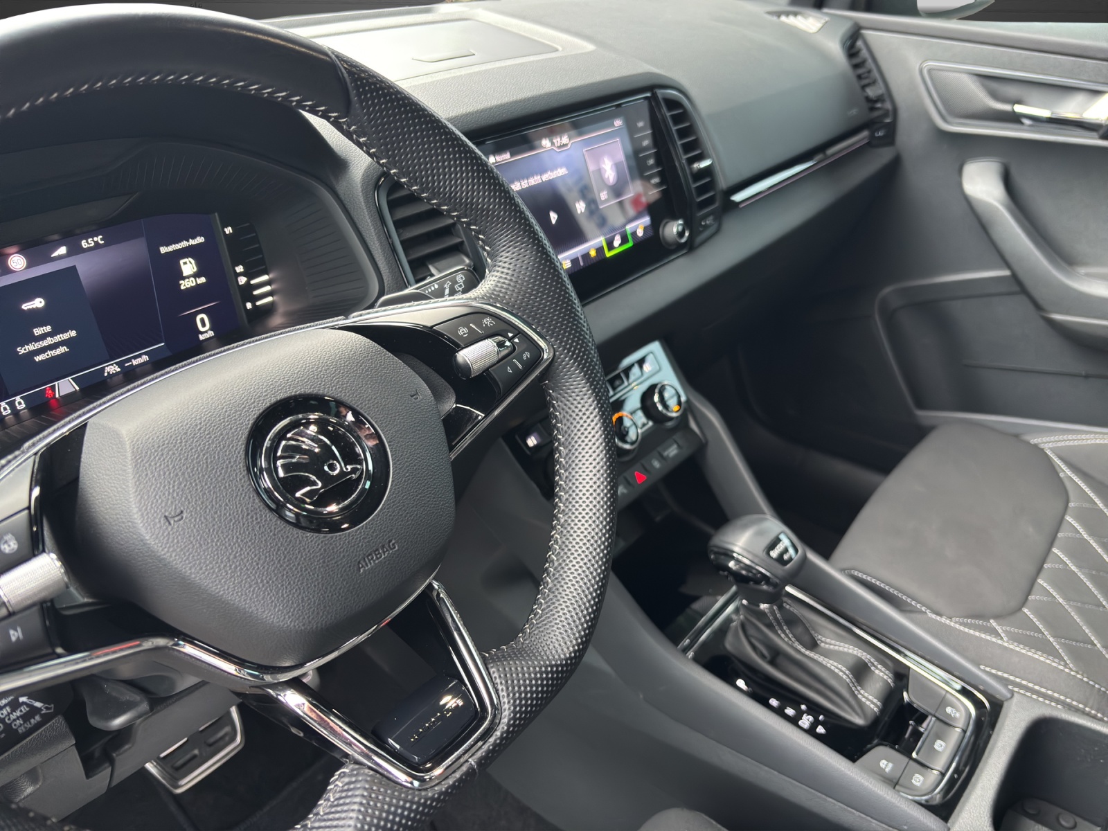 SKODA Karoq 2.0 TDI CR Sport Line 4x4 DSG-showroom-element-3