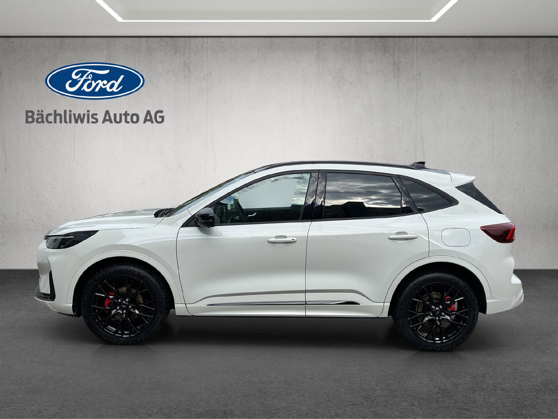 FORD Kuga 2.5 Hybrid Sound Edition 4x4-showroom-element-1
