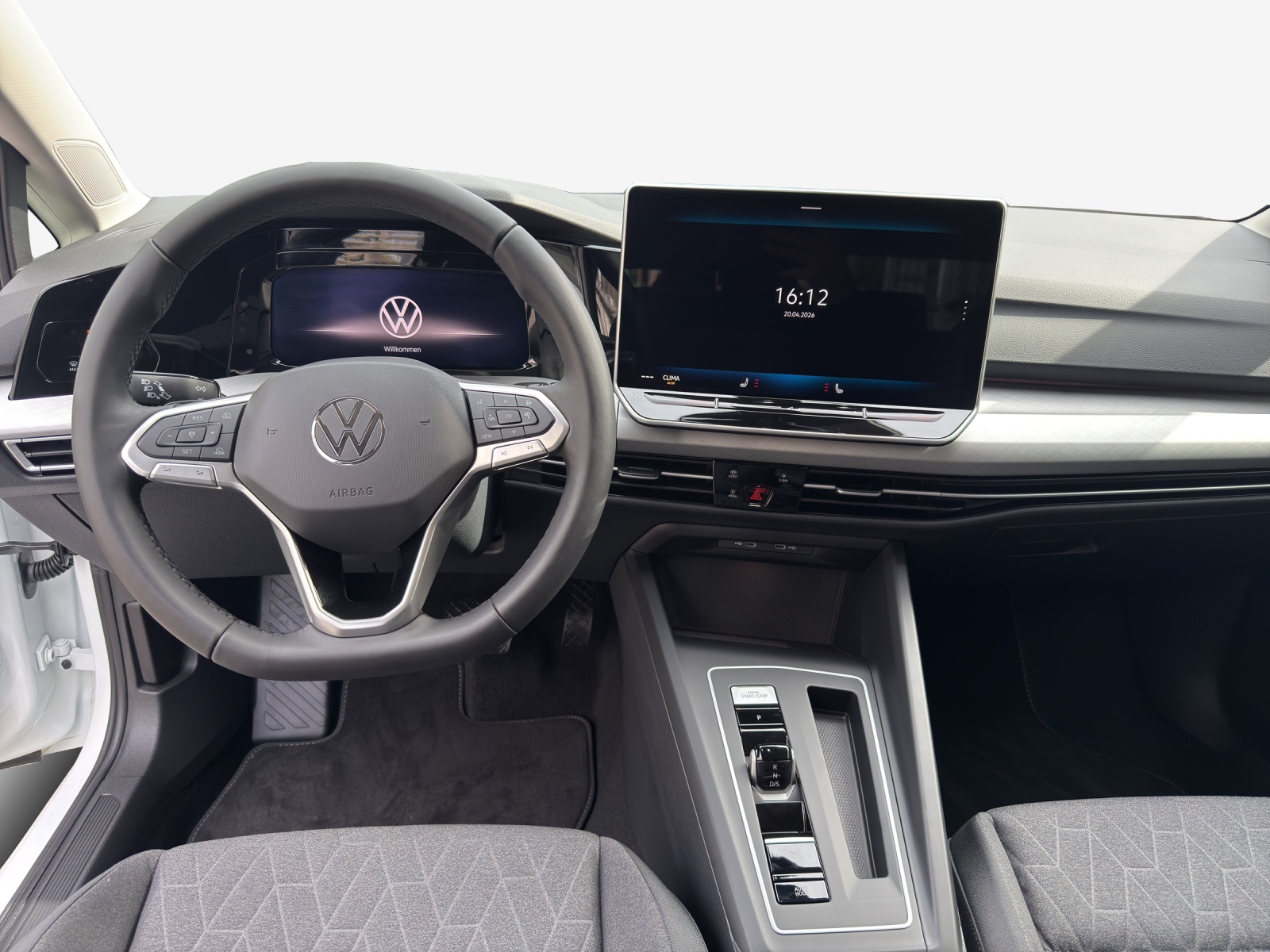 VW Golf 1.5 e TSI mHEV United DSG-image-8
