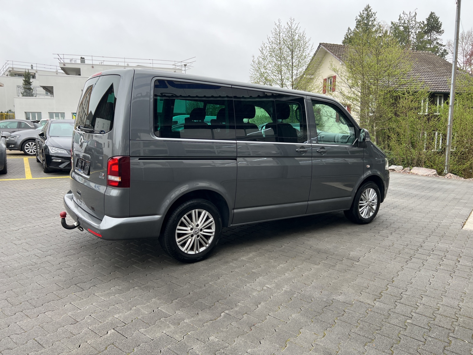 VW T5 Multivan 2.0 TDI CR Family Cup DSG-showroom-element-3