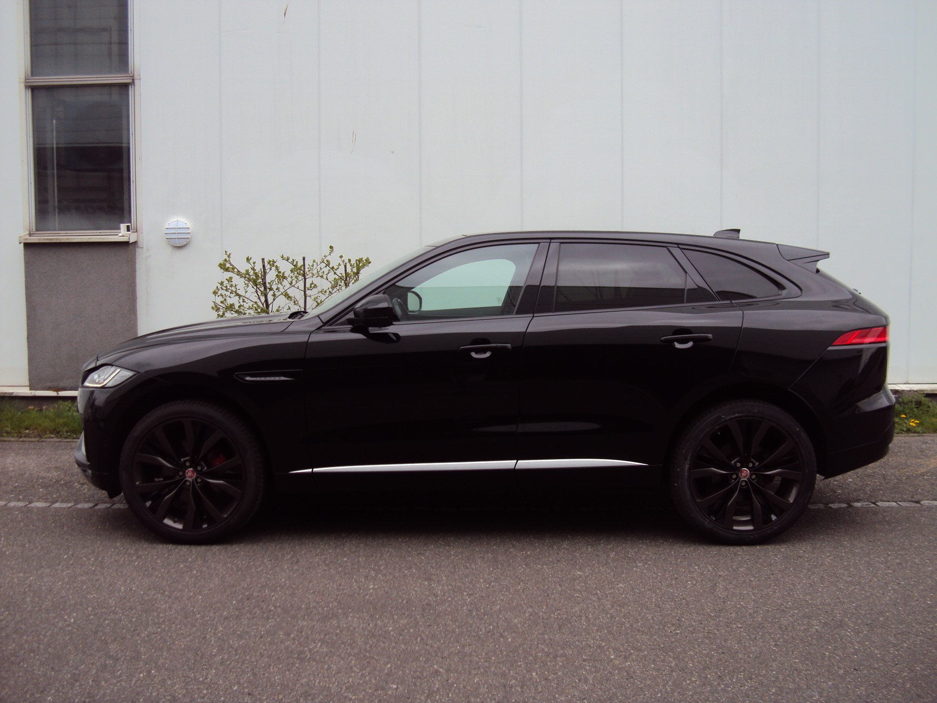 JAGUAR F-Pace 3.0 TD Prestige AWD Automatik-image-7